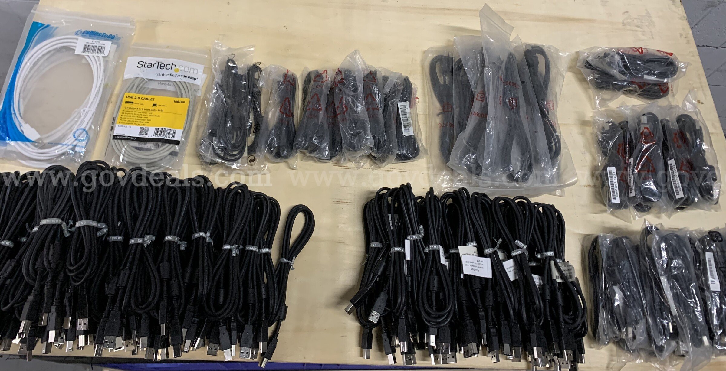 Lot of 152 NEW OEM Video, USB & Display Cables – Samsung, HP, Dell, C2G, StarTech Dell 152 Government Surplus Auction - Photo #2