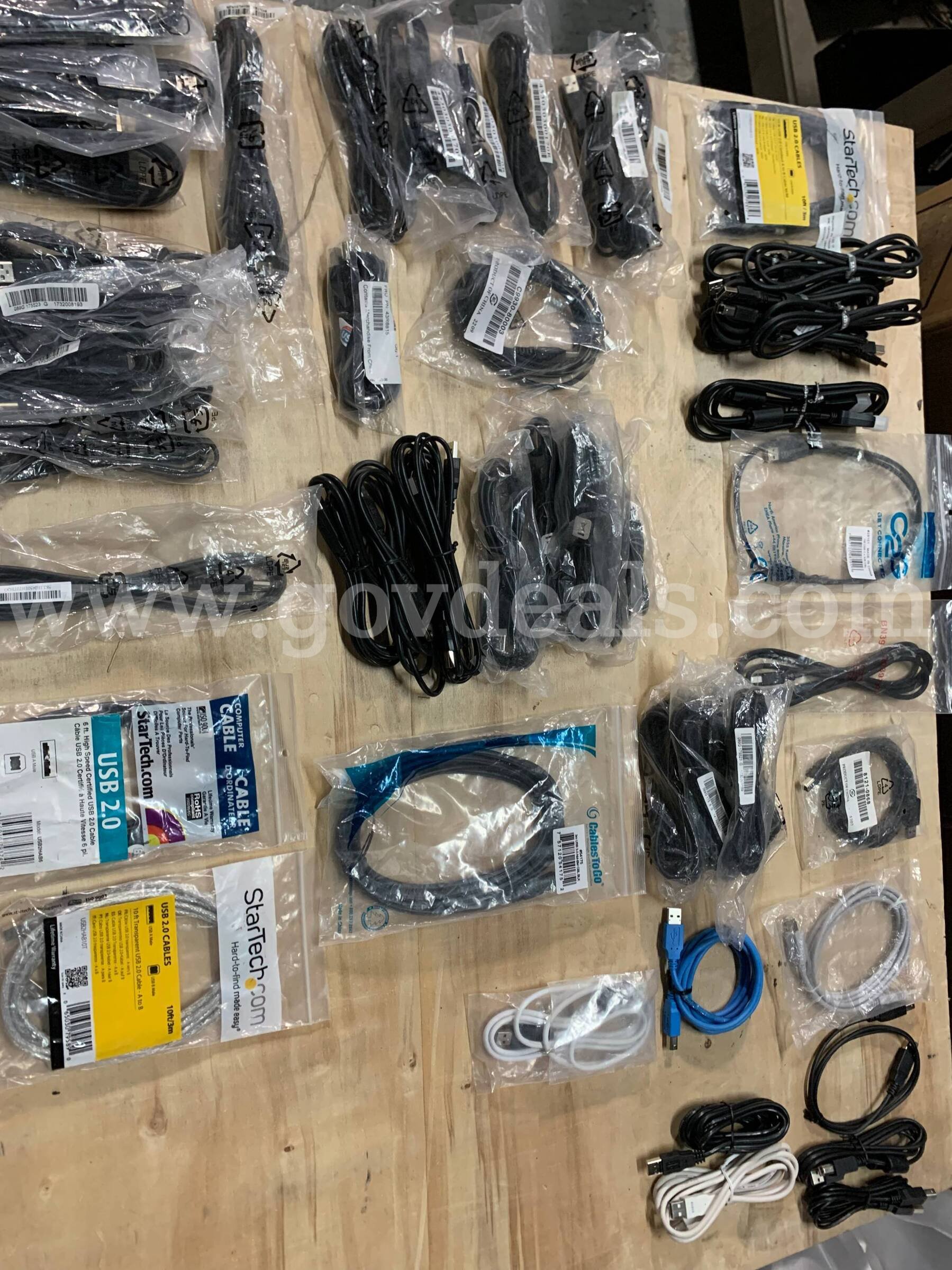 Lot of 59 NEW USB 2.0 Cables – Mixed OEM & Unbranded – Bulk Lot   Government Surplus Auction - Photo #2