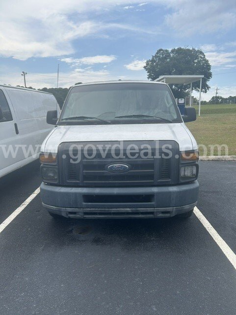 2010 FORD 350 VAN FORD 350 Government Surplus Auction - Photo #3