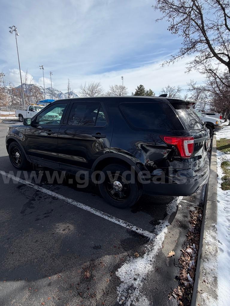 2016 FORD EXPLORER AWD RUNS AND DRIVES - SHIPPING AVAILABLE Ford EXPLORER Government Surplus Auction - Photo #3