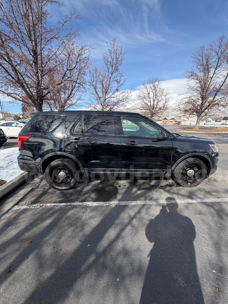 2016 FORD EXPLORER AWD RUNS AND DRIVES - SHIPPING AVAILABLE Ford EXPLORER Government Surplus Auction - Photo #6