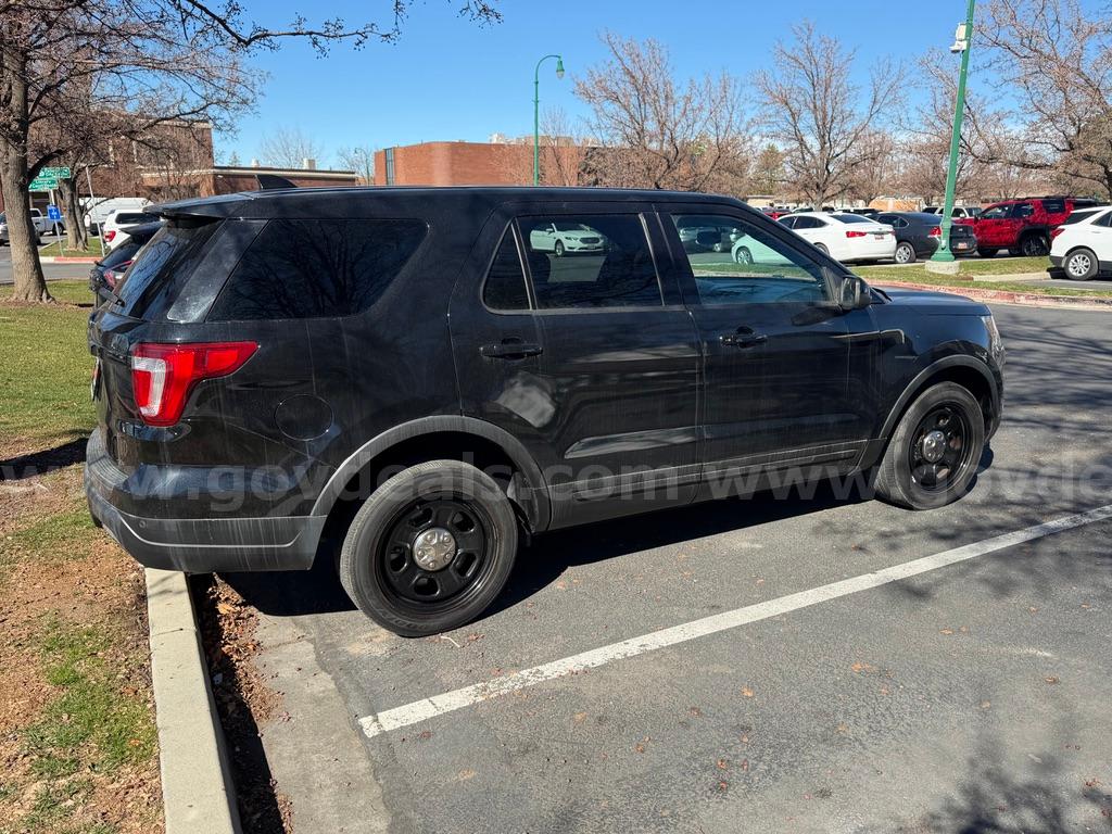 2019 FORD EXPLORER 4WD RUNS AND DRIVES - SHIPPING AVAILABLE Ford EXPLORER Government Surplus Auction - Photo #4