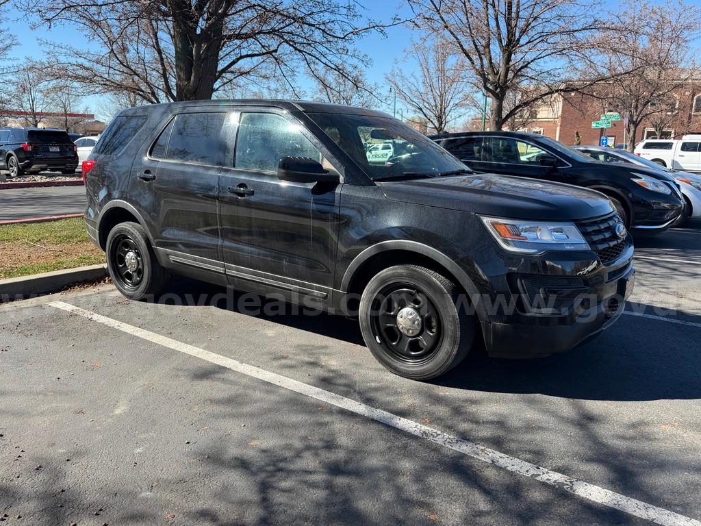 2019 FORD EXPLORER 4WD RUNS AND DRIVES - SHIPPING AVAILABLE Ford EXPLORER Government Surplus Auction - Photo #6