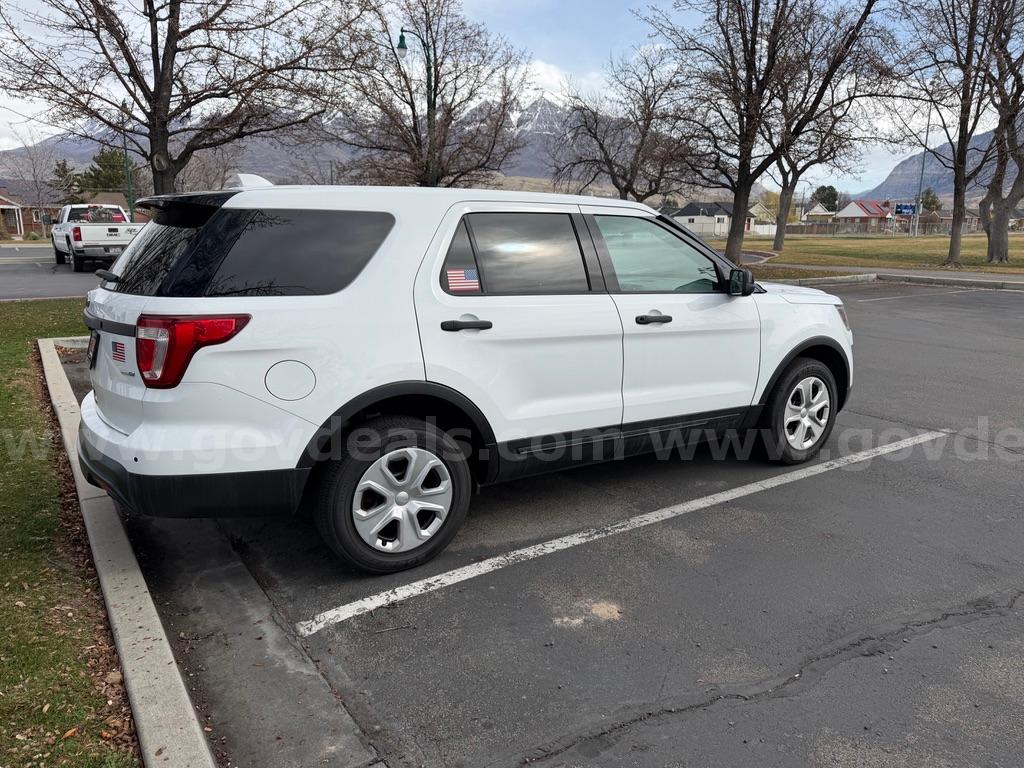 2017 FORD EXPLORER AWD RUNS AND DRIVES - SHIPPING AVAILABLE Ford EXPLORER Government Surplus Auction - Photo #5