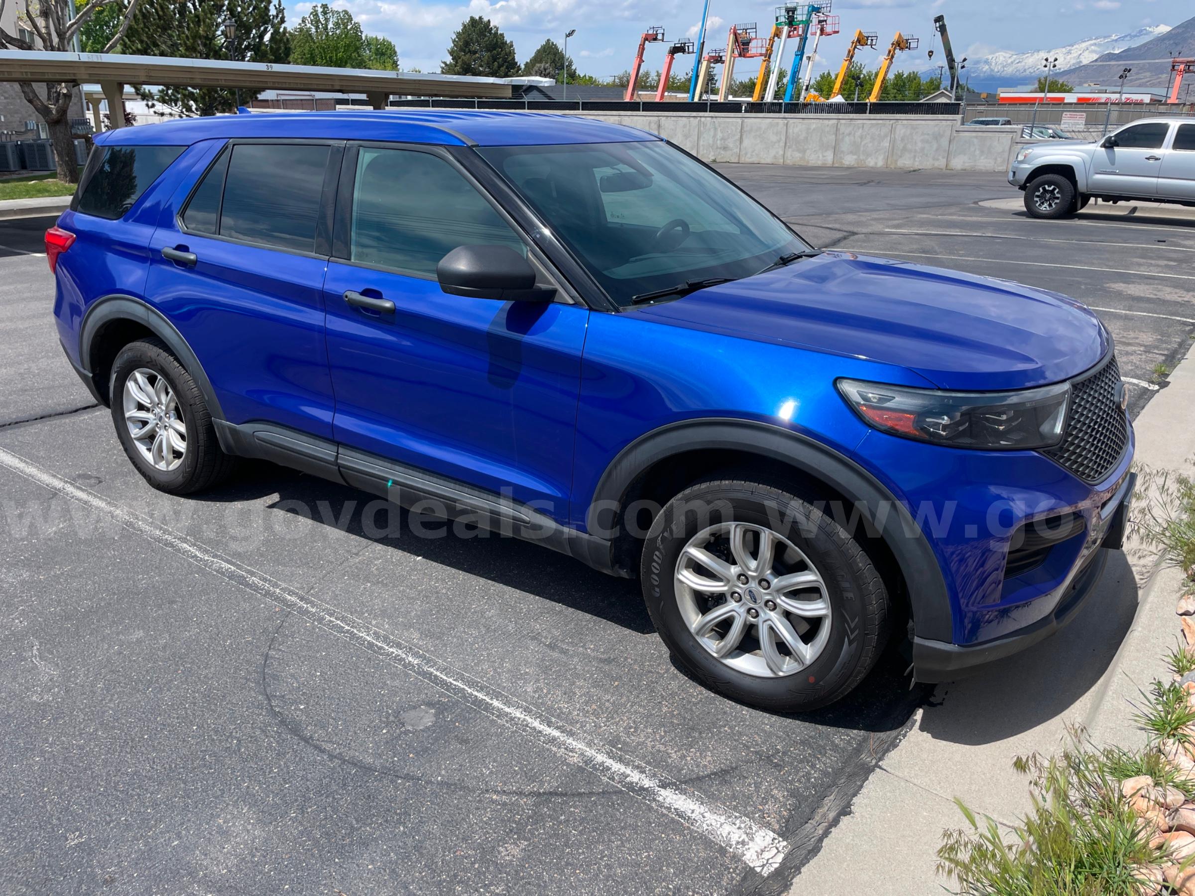 2020 FORD EXPLORER RUNS AND DRIVES - SHIPPING AVAILABLE Ford EXPLORER Government Surplus Auction - Photo #2