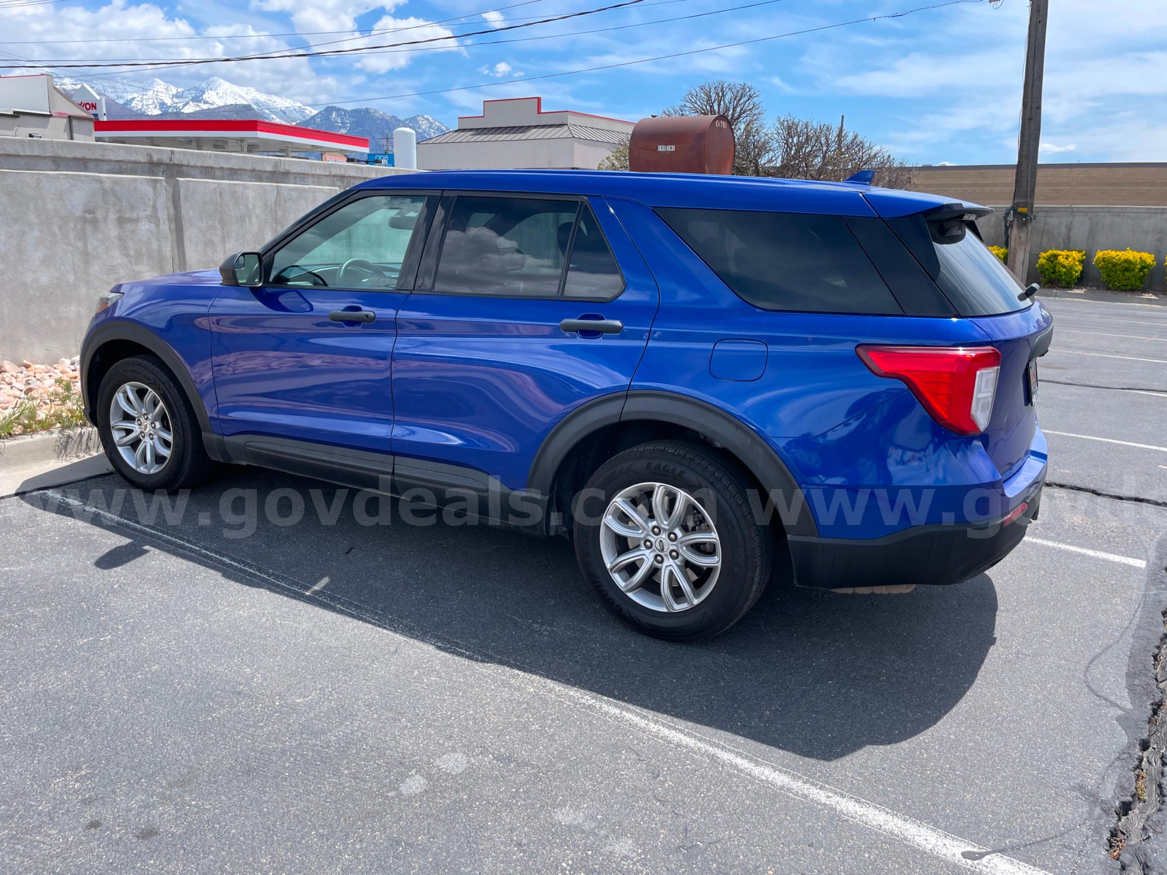 2020 FORD EXPLORER RUNS AND DRIVES - SHIPPING AVAILABLE Ford EXPLORER Government Surplus Auction - Photo #4