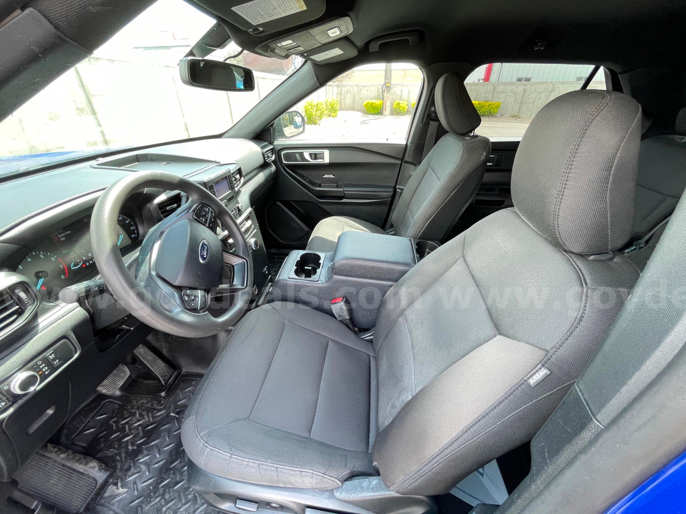 2020 FORD EXPLORER RUNS AND DRIVES - SHIPPING AVAILABLE Ford EXPLORER Government Surplus Auction - Photo #5