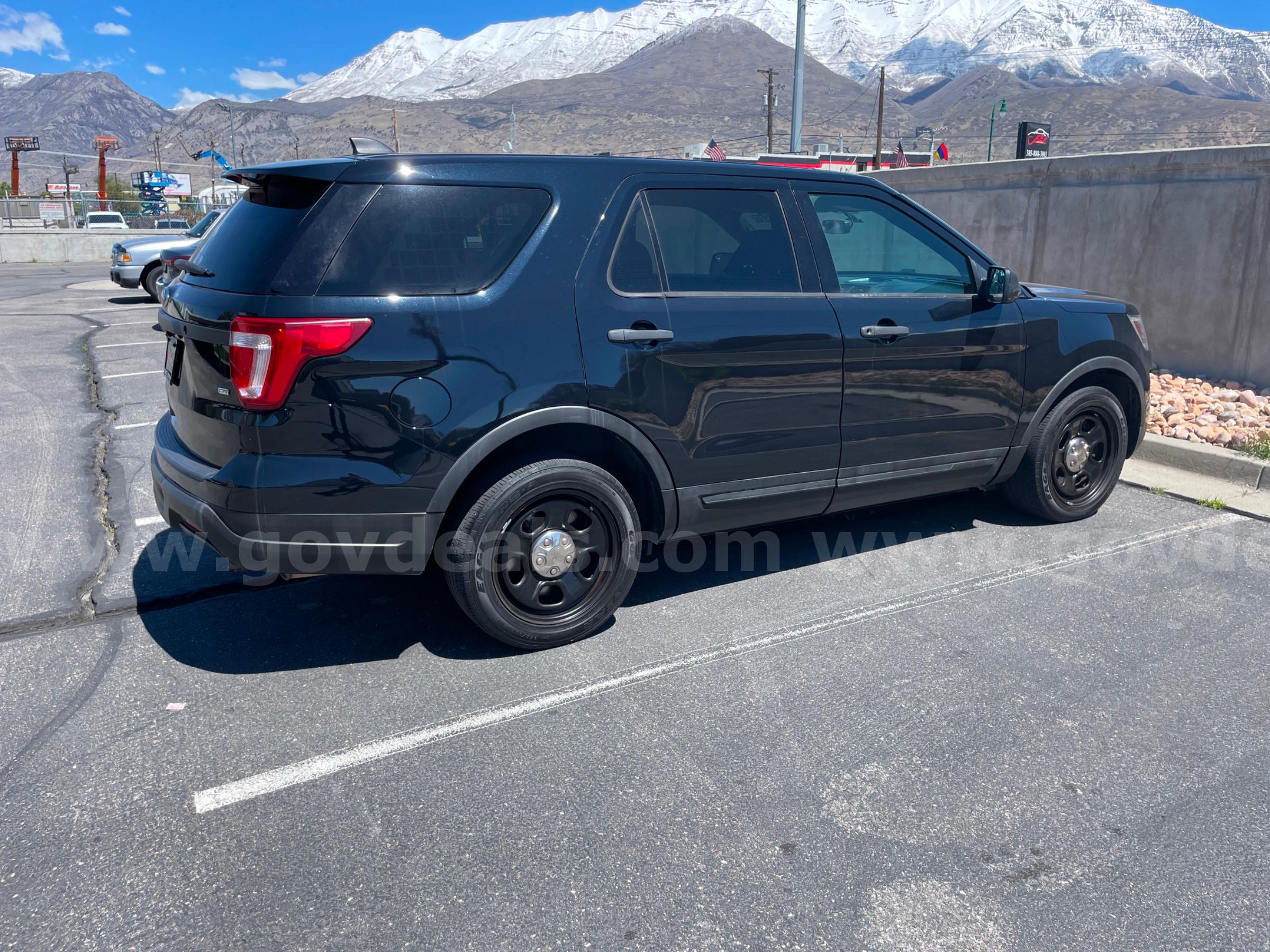 2018 FORD EXPLORER AWD RUNS AND DRIVES - SHIPPING AVAILABLE Ford EXPLORER Government Surplus Auction - Photo #3
