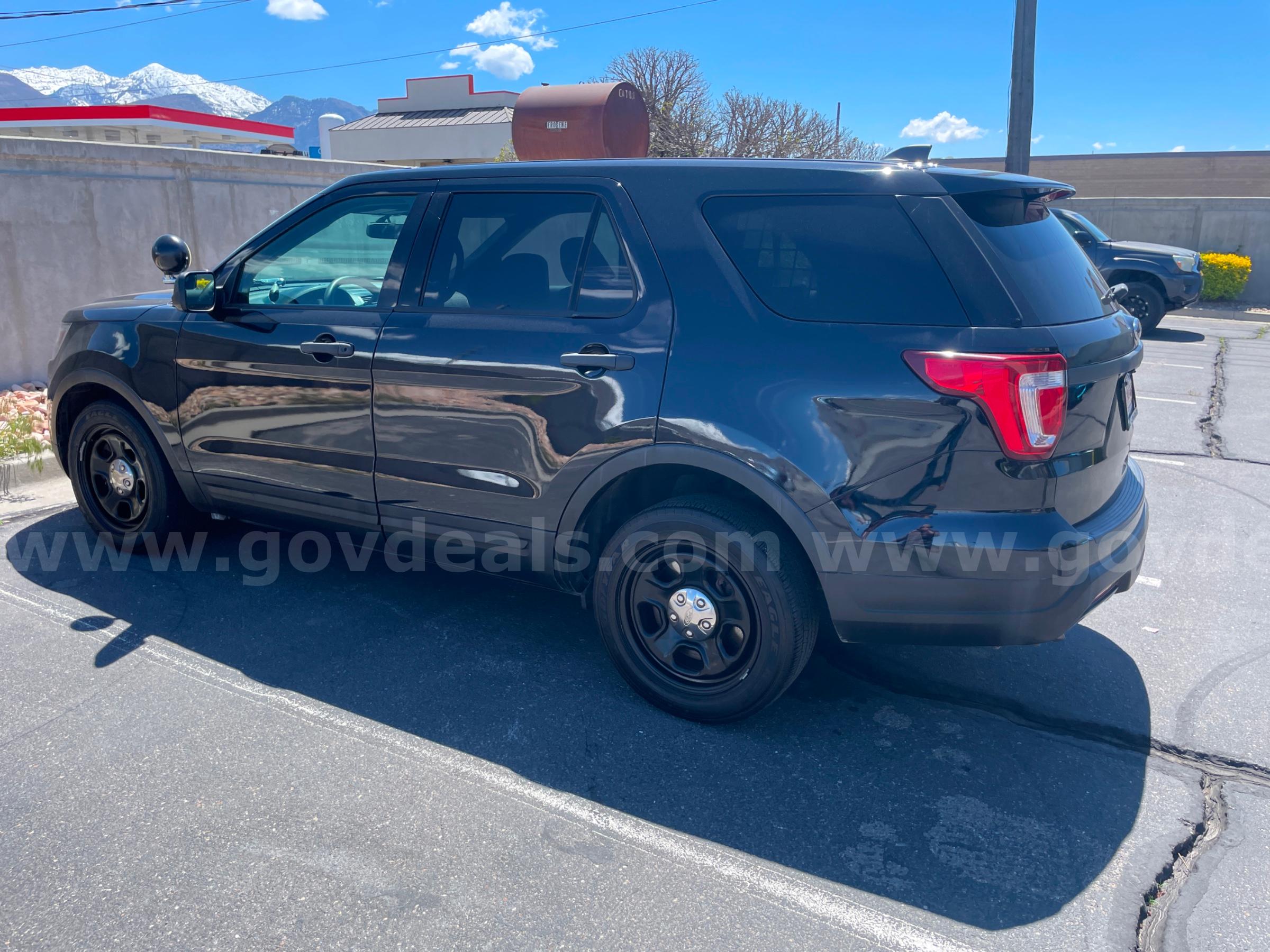 2018 FORD EXPLORER AWD RUNS AND DRIVES - SHIPPING AVAILABLE Ford EXPLORER Government Surplus Auction - Photo #4