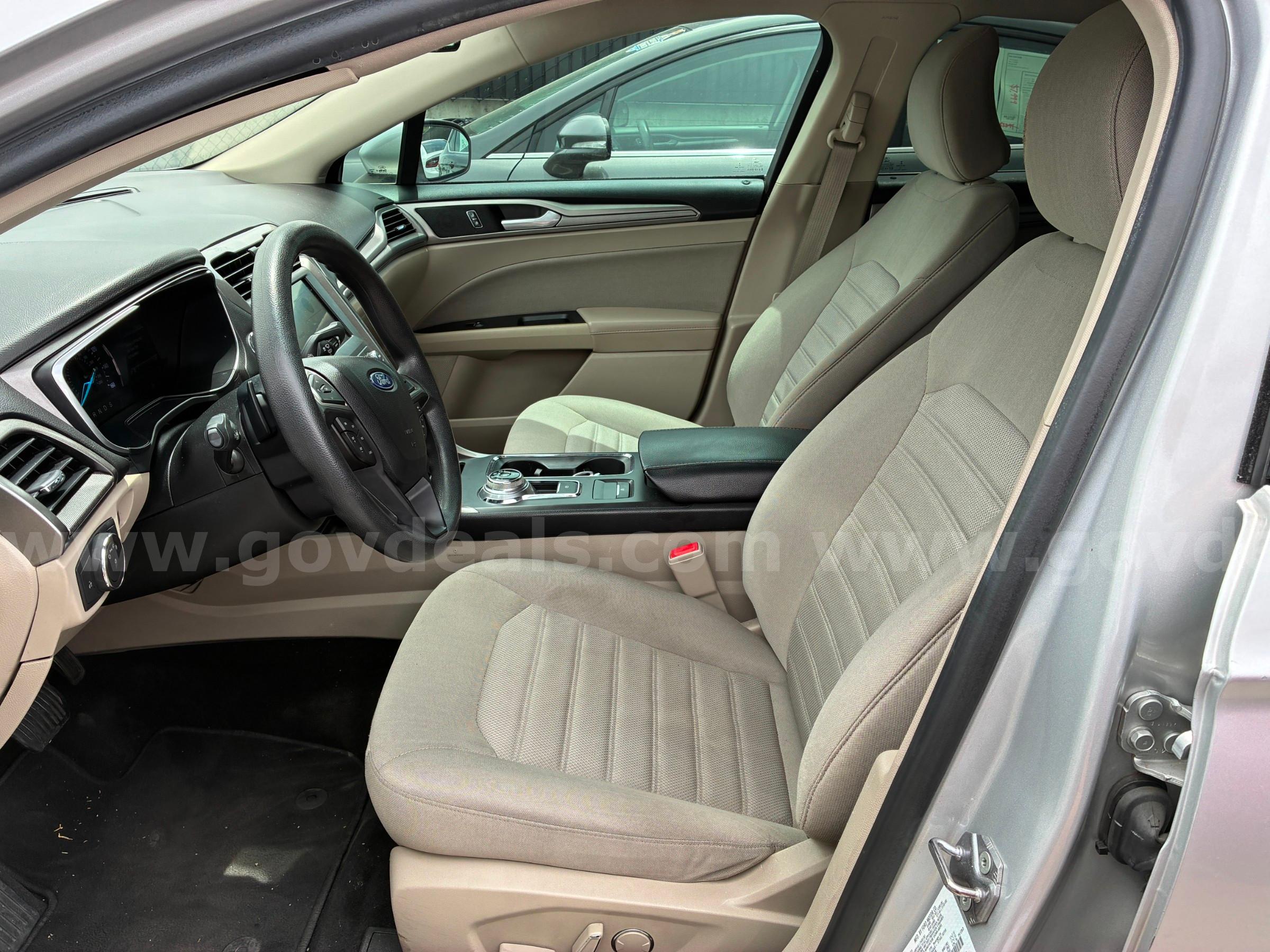 2019 FORD FUSION RUNS AND DRIVES - SHIPPING AVAILABLE Ford FUSION Government Surplus Auction - Photo #5