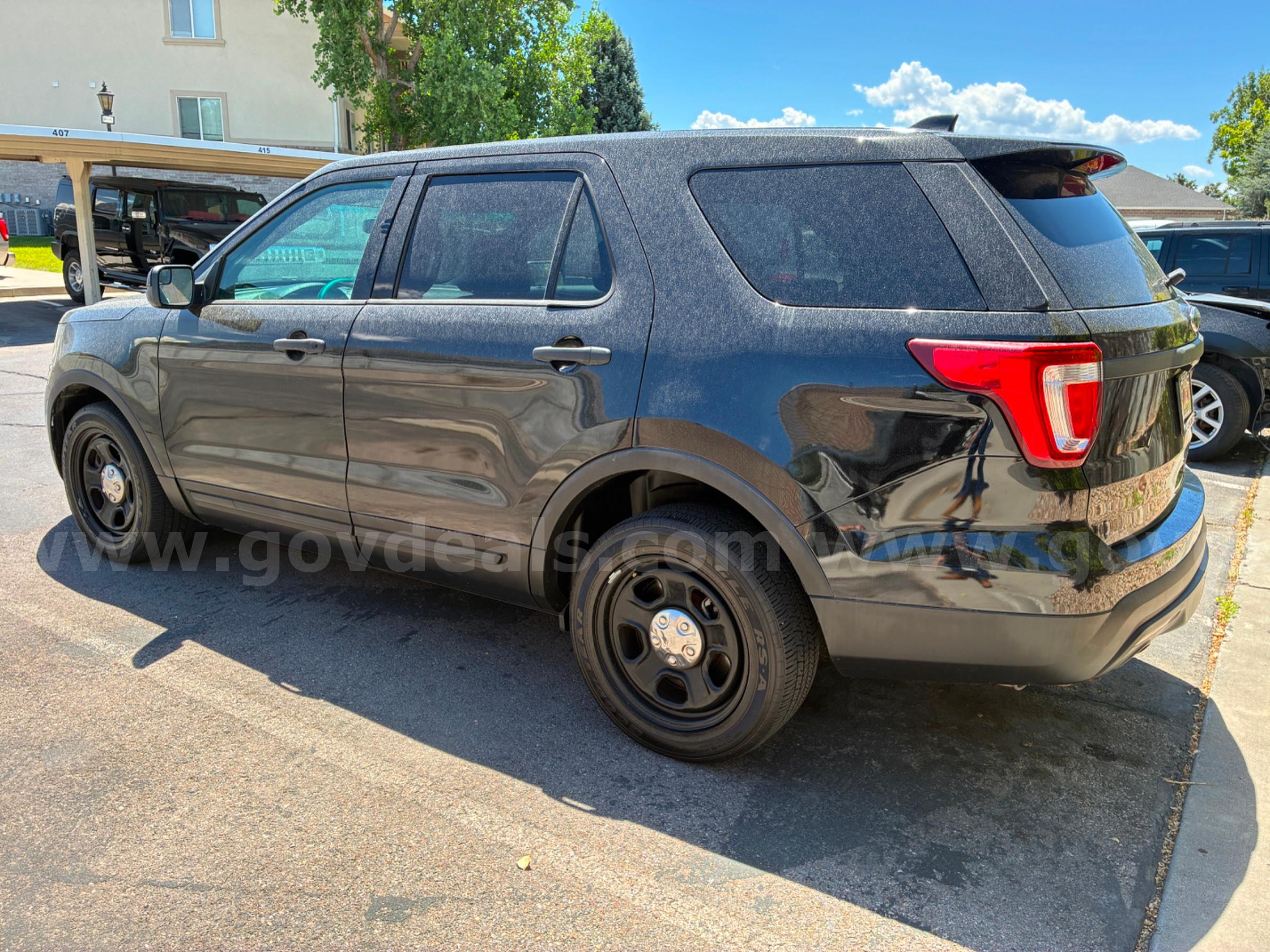 2017 FORD EXPLORER AWD RUNS AND DRIVES - SHIPPING AVAILABLE Ford EXPLORER Government Surplus Auction - Photo #4