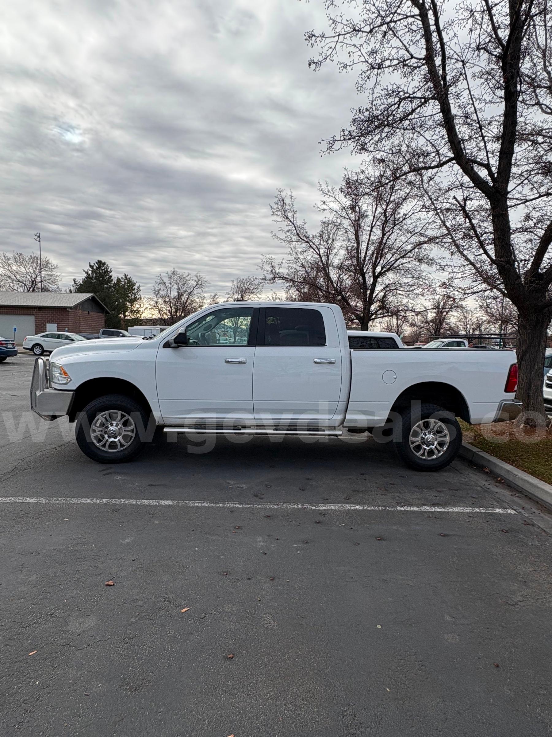 2018 RAM 2500 4x4 RUNS AND DRIVES - SHIPPING AVAILABLE RAM RAM 2500 Government Surplus Auction - Photo #2