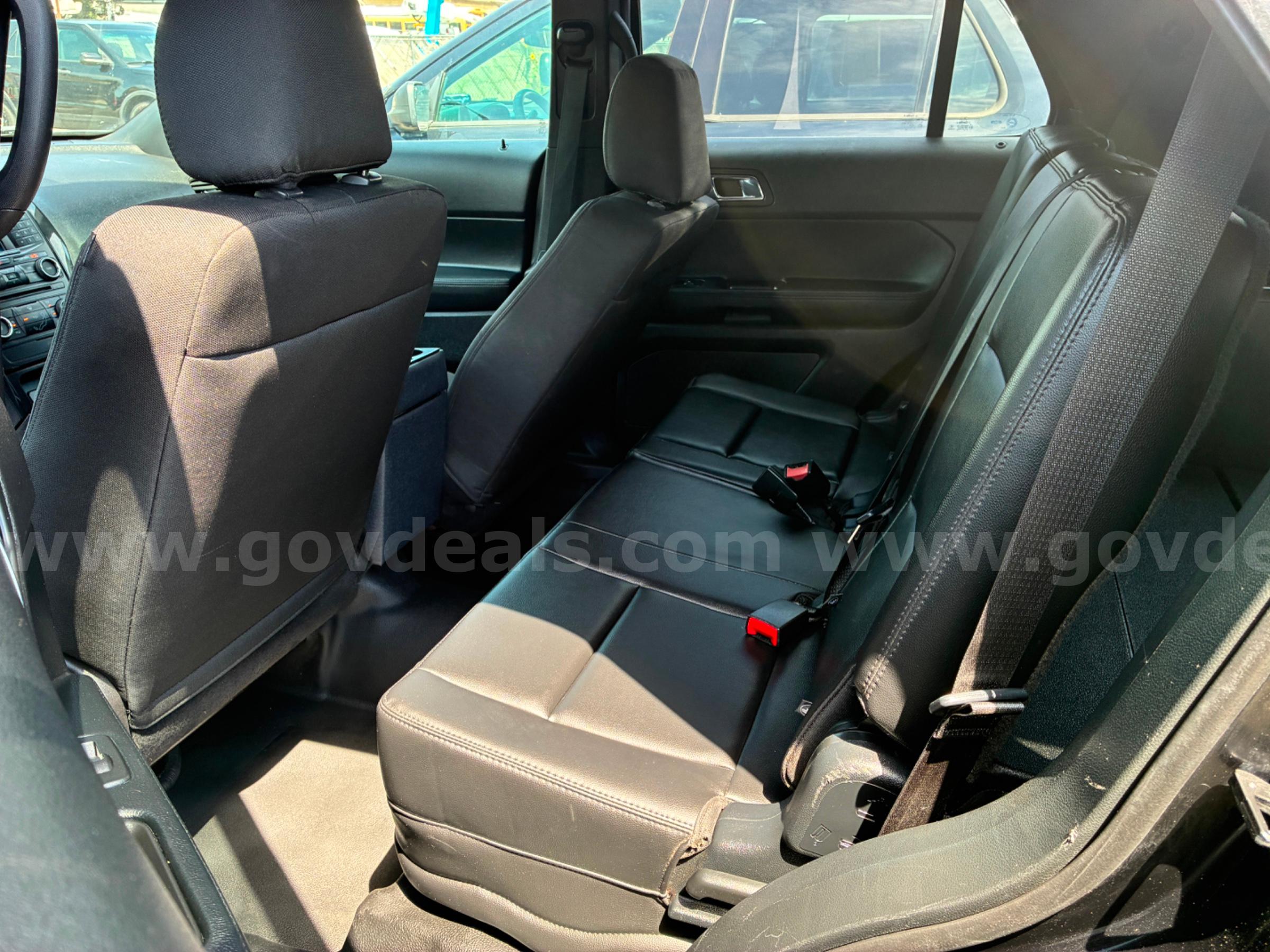 2018 FORD EXPLORER RUNS AND DRIVES - SHIPPING AVAILABLE Ford EXPLORER Government Surplus Auction - Photo #6
