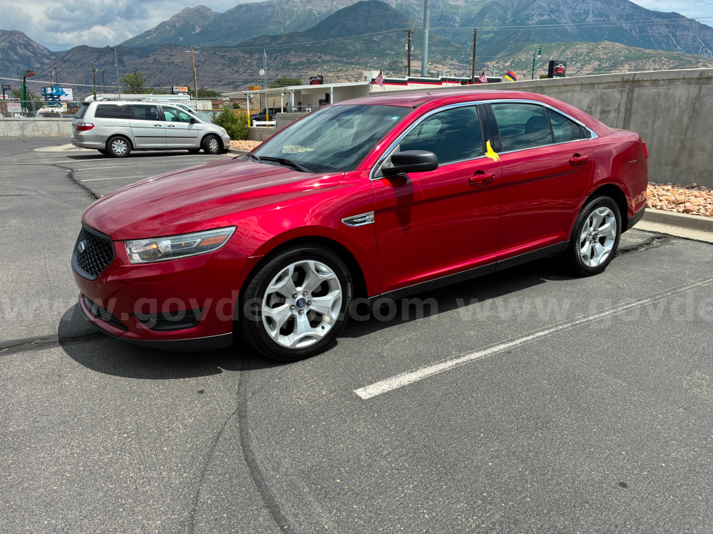 2016 FORD TAURUS RUNS AND DRIVES - SHIPPING AVAILABLE