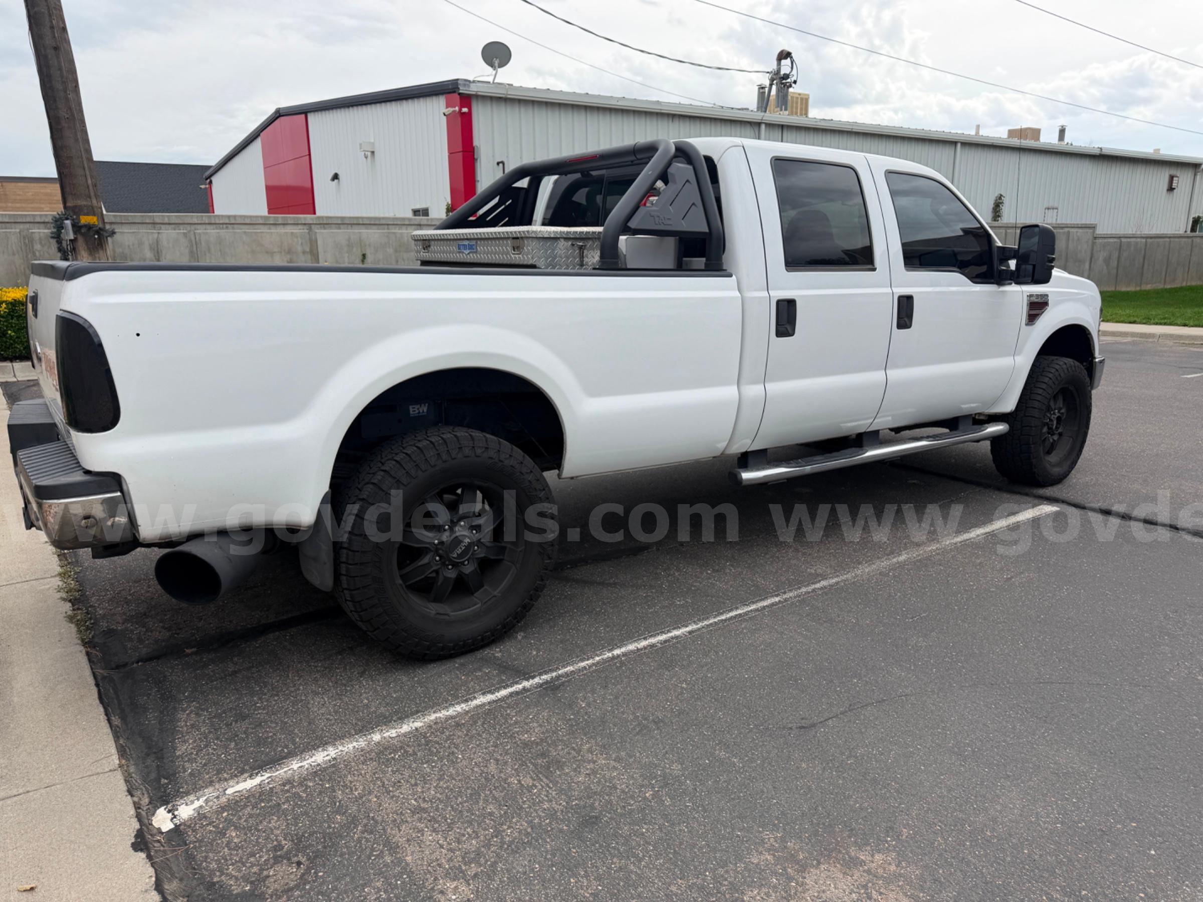 2009 FORD F-350 DIESEL 4WD RUNS AND DRIVES - SHIPPING AVAILABLE Ford F-350 Government Surplus Auction - Photo #5
