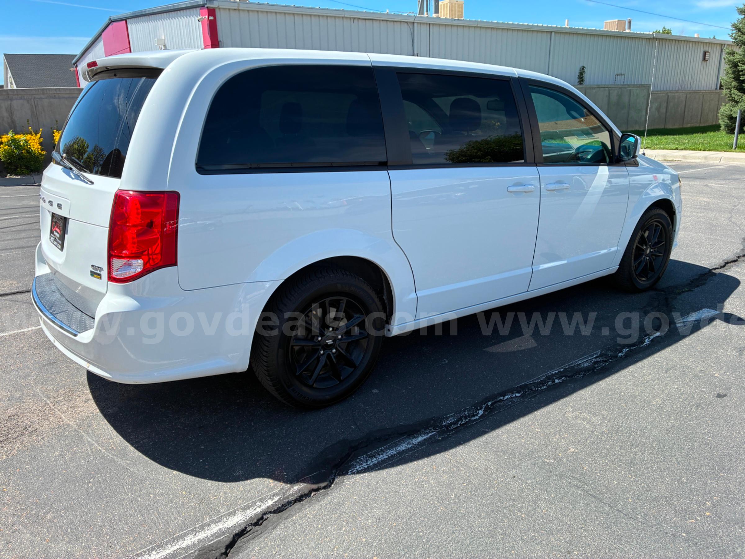 2019 DODGE GRAND CARAVAN RUNS AND DRIVES - SHIPPING AVAILABLE Dodge GRAND CARAVAN Government Surplus Auction - Photo #3