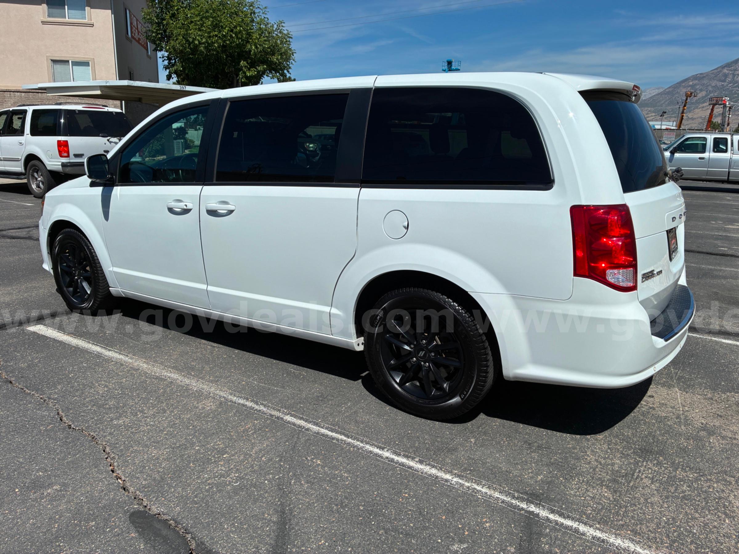 2019 DODGE GRAND CARAVAN RUNS AND DRIVES - SHIPPING AVAILABLE Dodge GRAND CARAVAN Government Surplus Auction - Photo #4