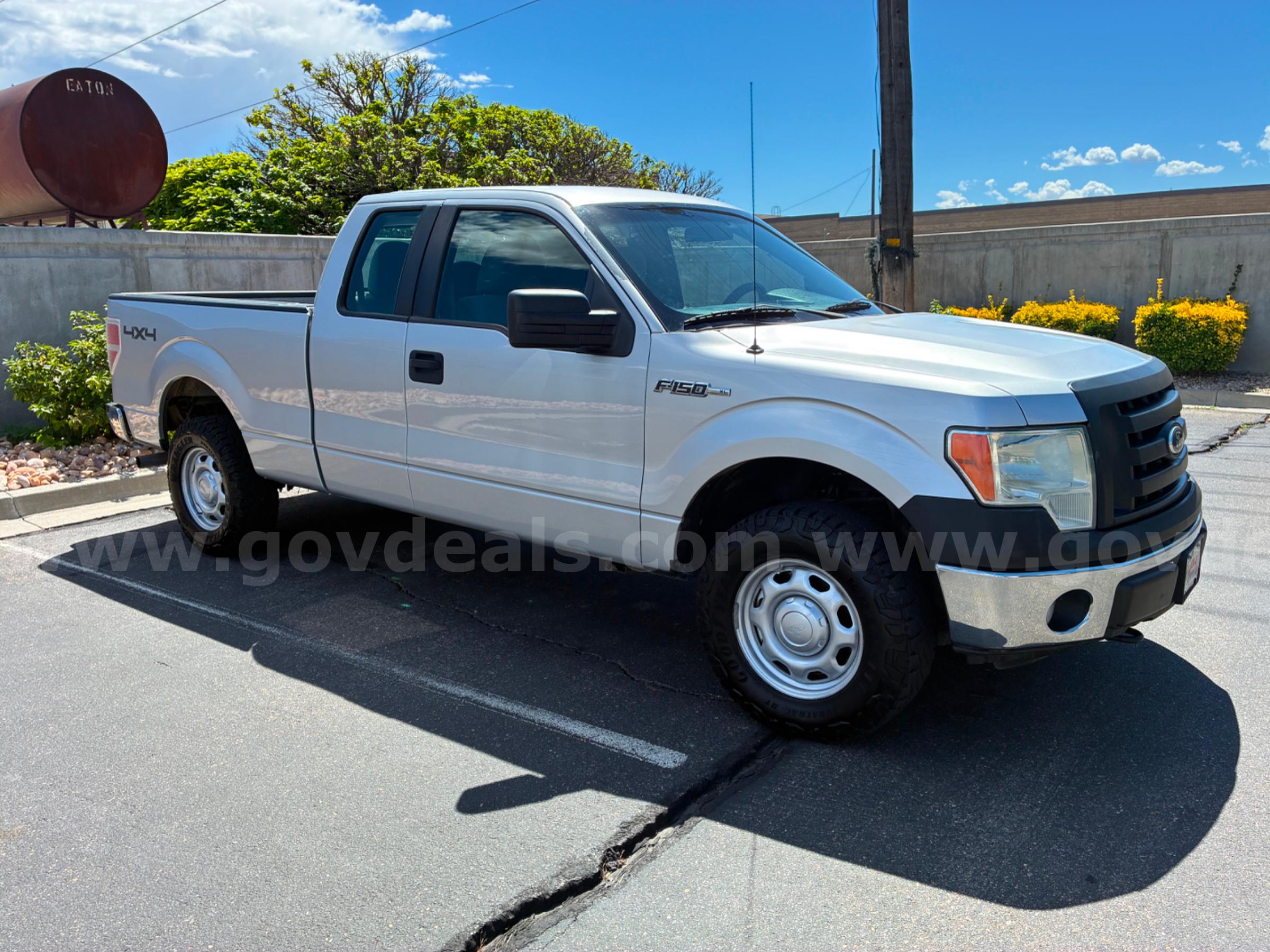 2012 FORD F-150 XL EXTENDED CAB RUNS AND DRIVES - SHIPPING AVAILABLE Ford F-150 Government Surplus Auction - Photo #2