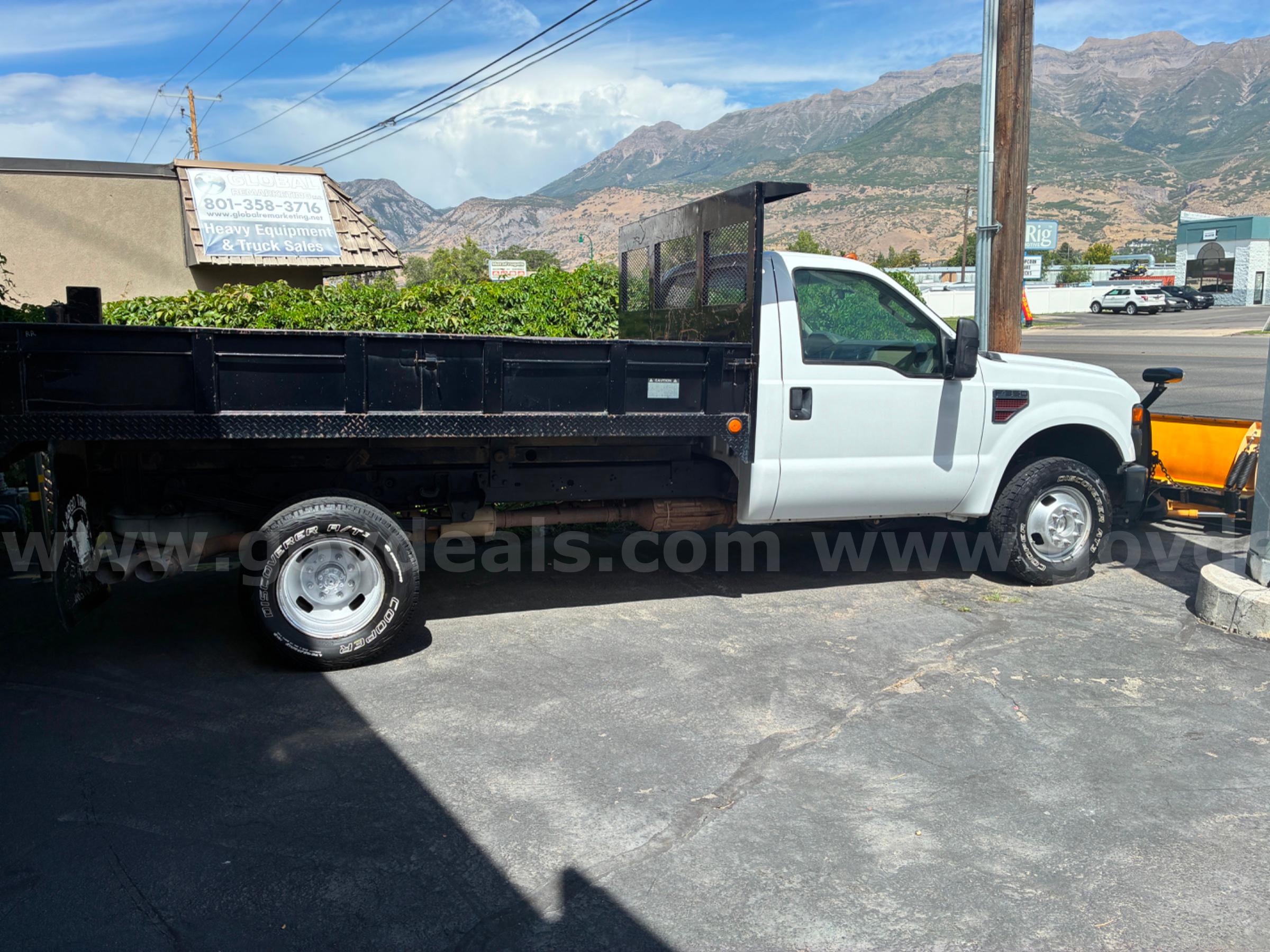 2008 FORD F-350 SD DUMP BED/SNOW PLOW RUNS AND DRIVES - SHIPPING AVAILABLE Ford F-350 Government Surplus Auction - Photo #2