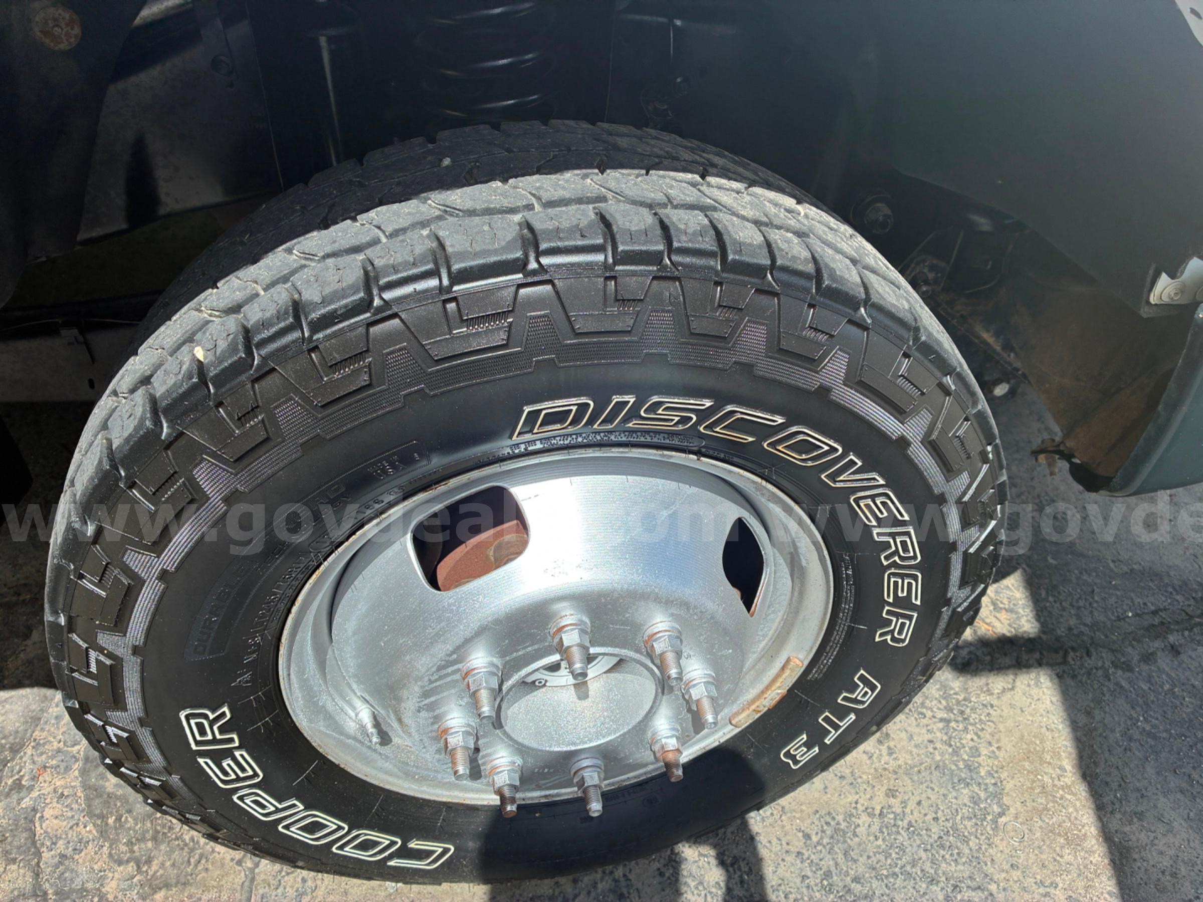 2008 FORD F-350 SD DUMP BED/SNOW PLOW RUNS AND DRIVES - SHIPPING AVAILABLE Ford F-350 Government Surplus Auction - Photo #3
