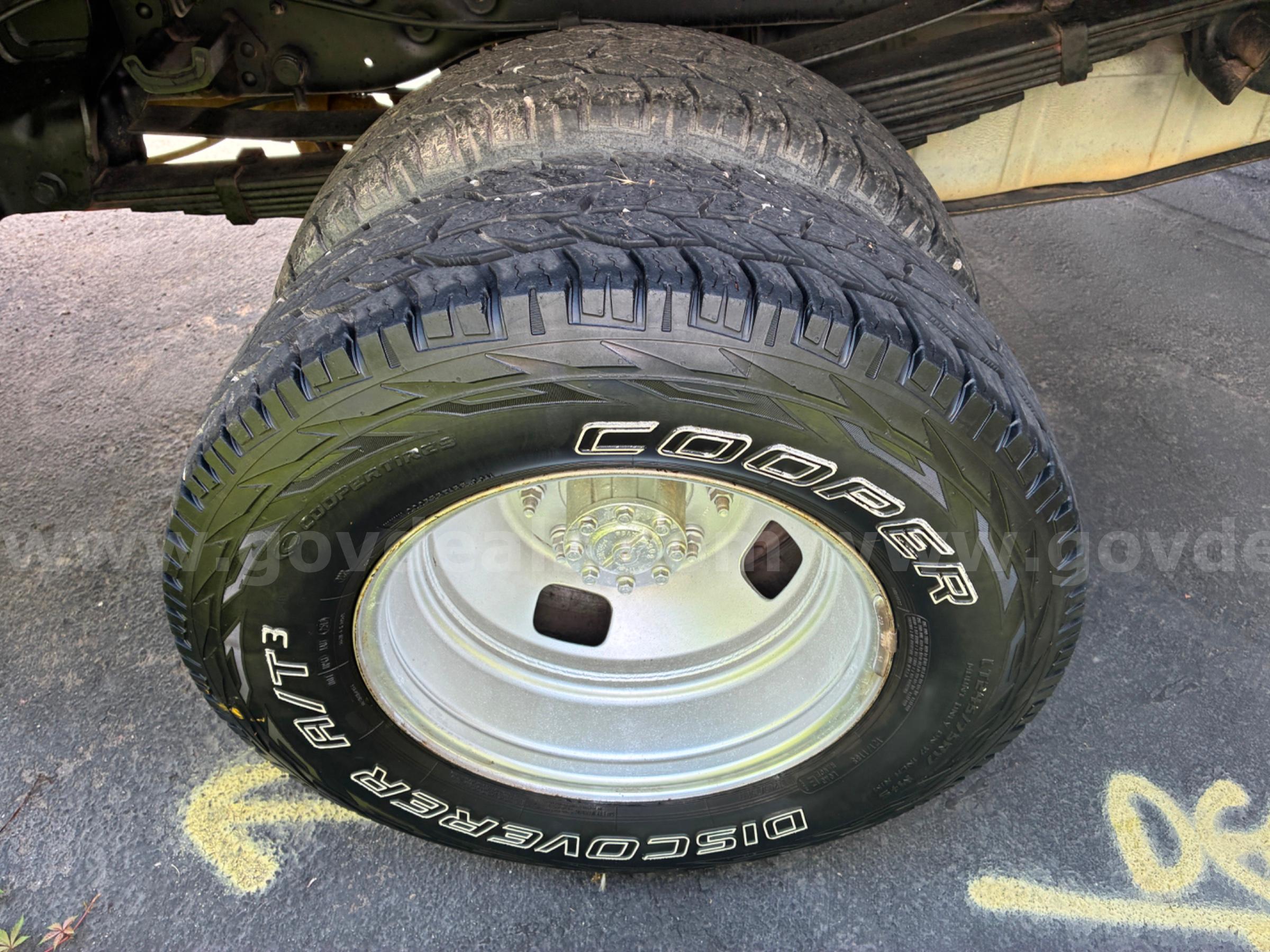 2008 FORD F-350 SD DUMP BED/SNOW PLOW RUNS AND DRIVES - SHIPPING AVAILABLE Ford F-350 Government Surplus Auction - Photo #5