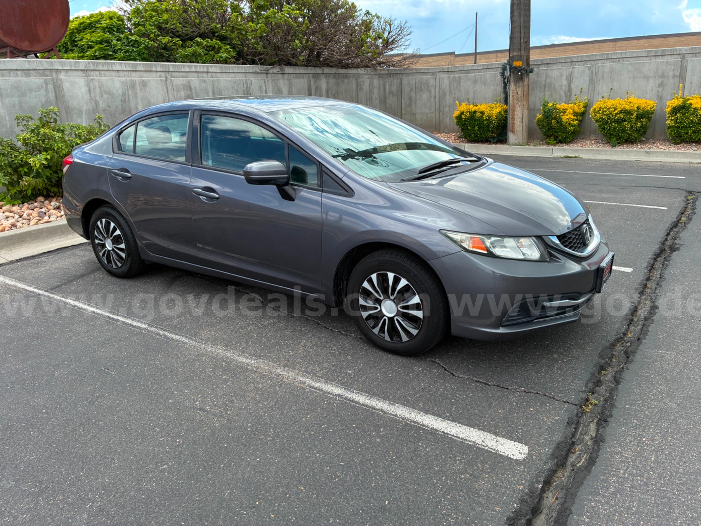 2014 HONDA CIVIV RUNS AND DRIVES - SHIPPING AVAILABLE Honda Civic Government Surplus Auction - Photo #2