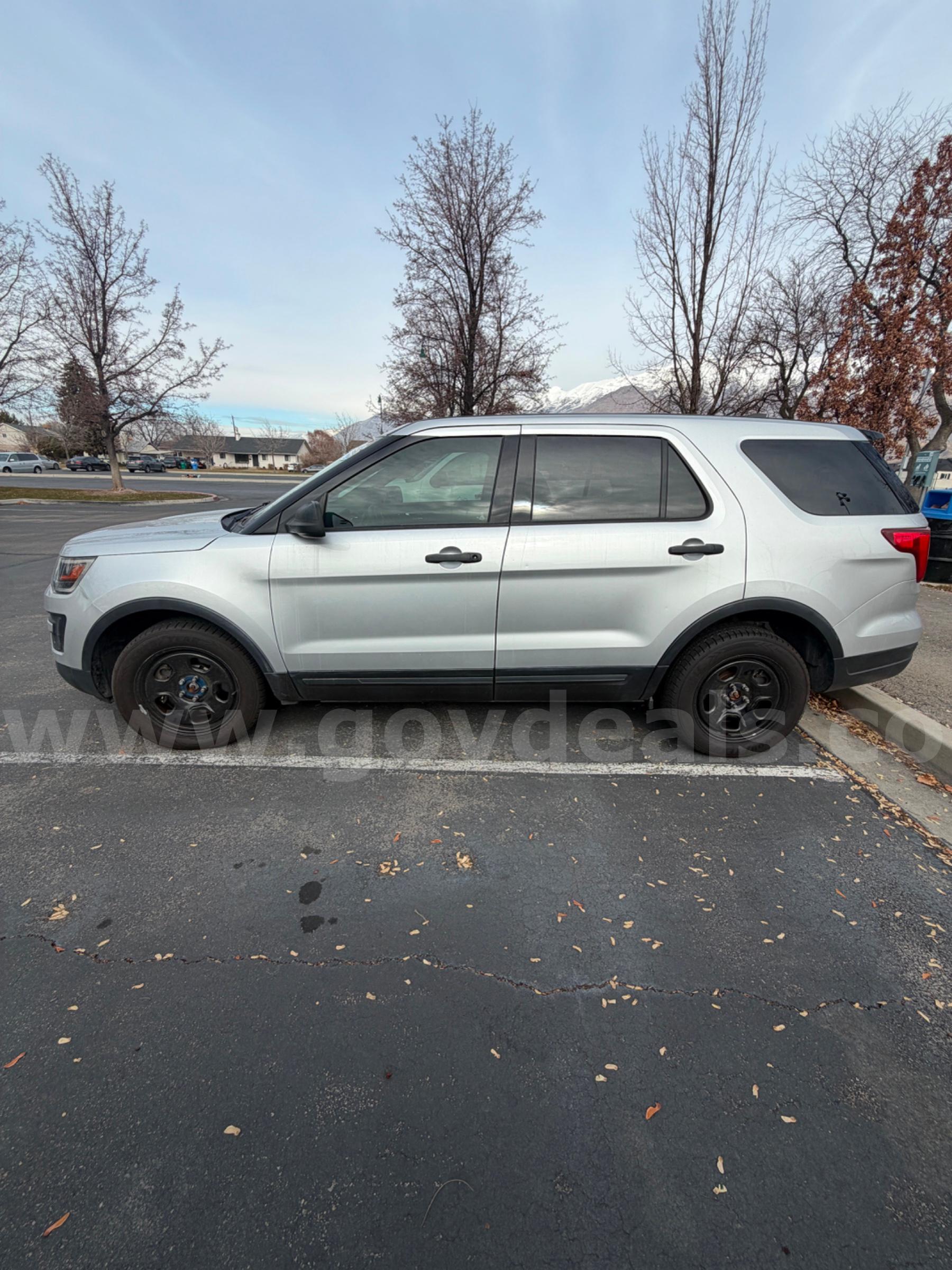 2019 FORD EXPLORER AWD - SHIPPING AVAILABLE Ford EXPLORER Government Surplus Auction - Photo #2