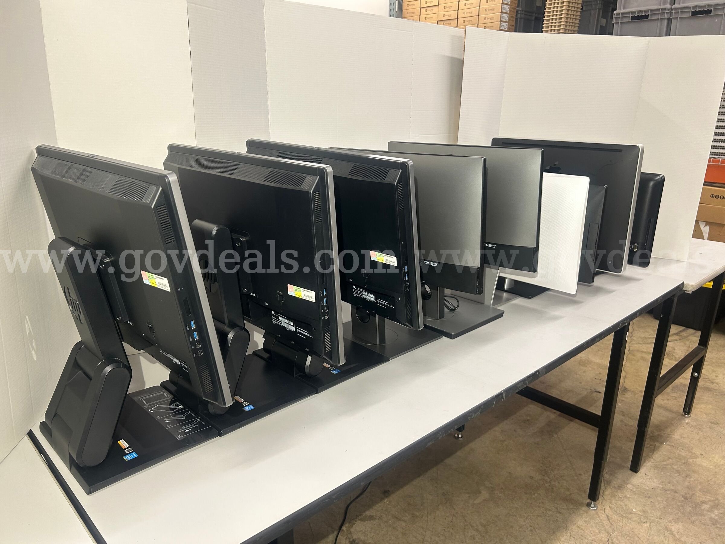 Lot of All-in-One Desktop Business PCs. Dell, HP and ASUS AIO Computers mixed models. International DuraStar/WorkStar Government Surplus Auction - Photo #2