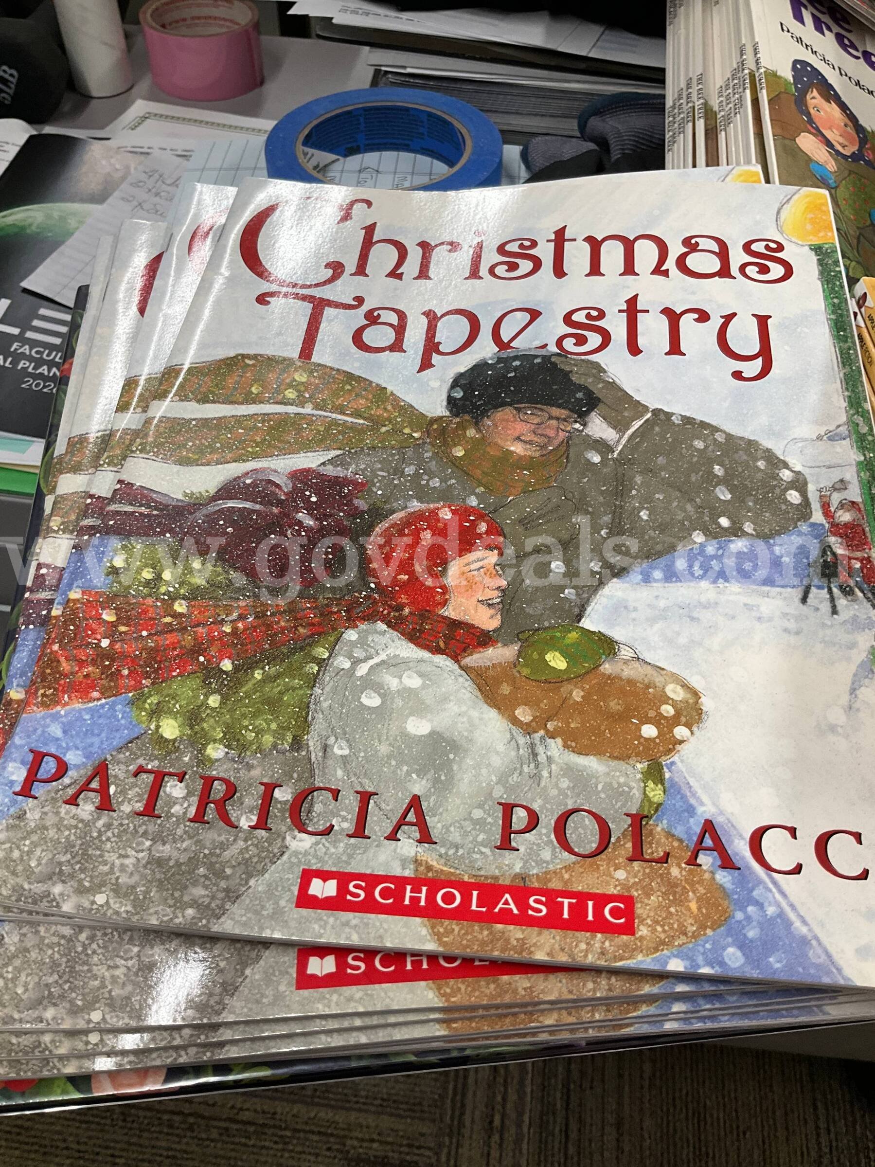Bulk Children's Picture Book & Classroom Lot (multiple copies) – Caldecott Honor, Science, Biographies & Holiday Books   Government Surplus Auction - Photo #3