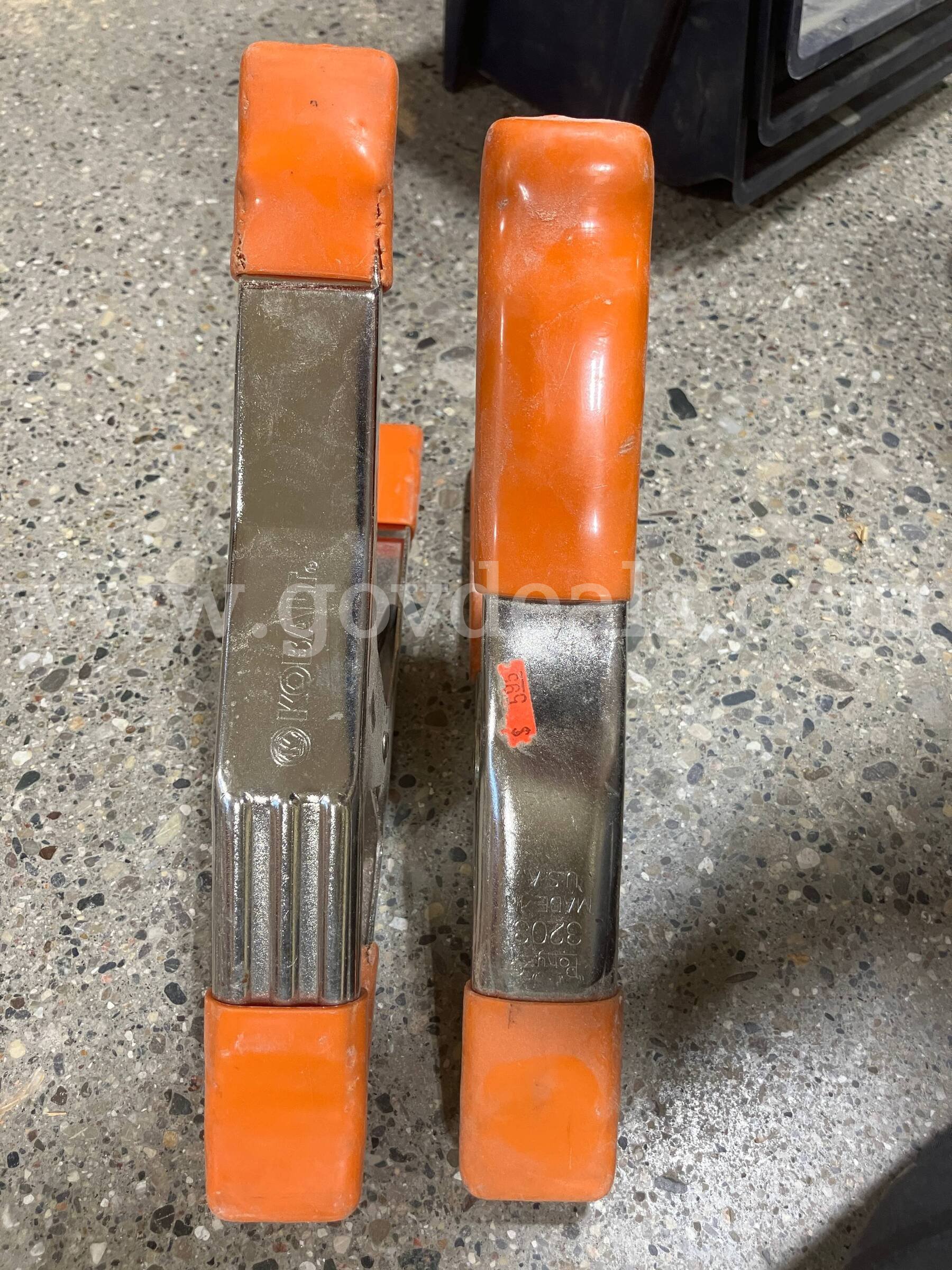 Pair of Heavy Duty Steel Spring Clamps (Kobalt & Pony Made in USA) - 2" Capacity   Government Surplus Auction - Photo #2