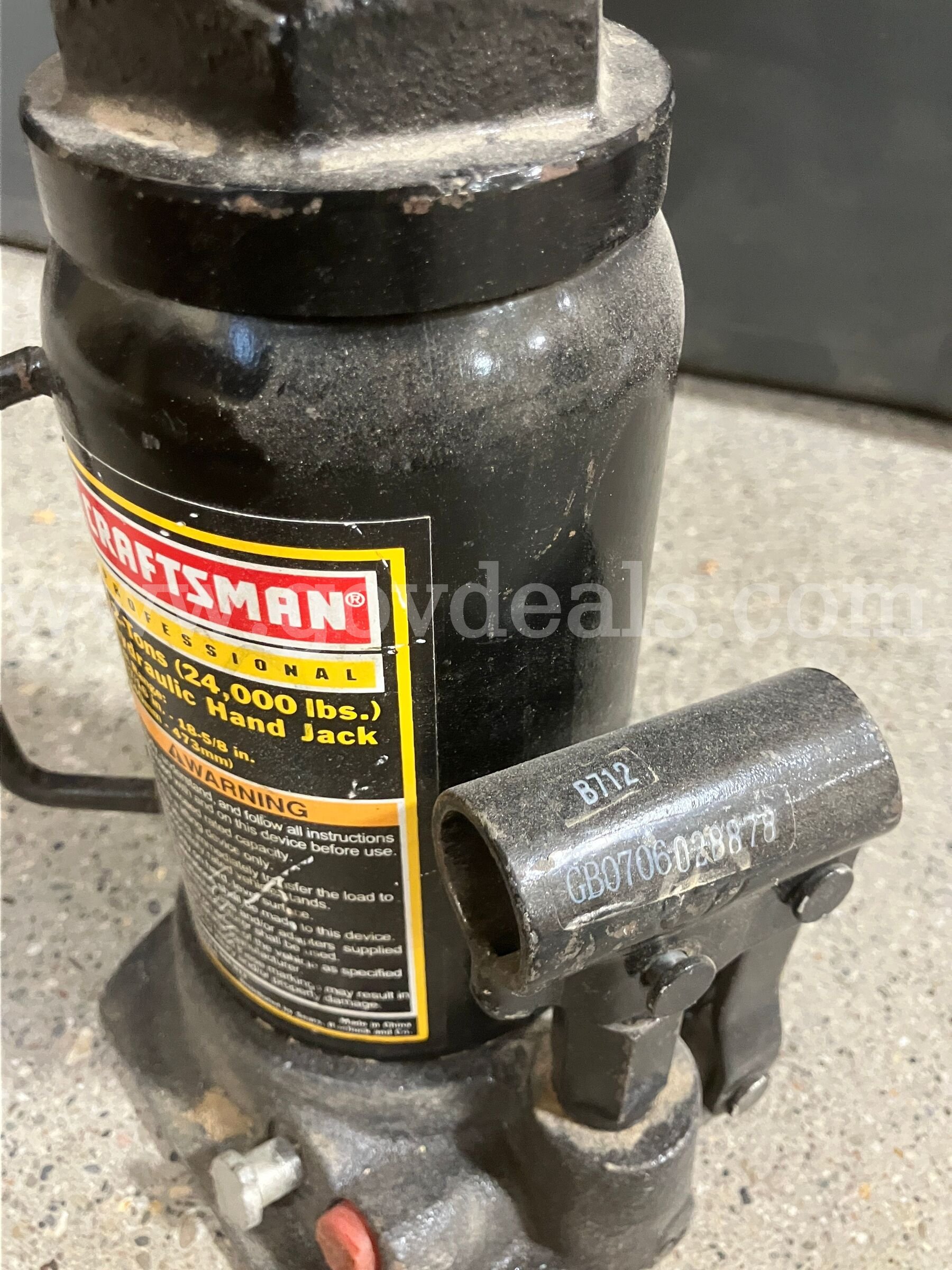 Craftsman Professional 12-Ton Hydraulic Bottle Jack (24,000 lbs) - Model B712  PUMP HANDLE NOT INCLUDED