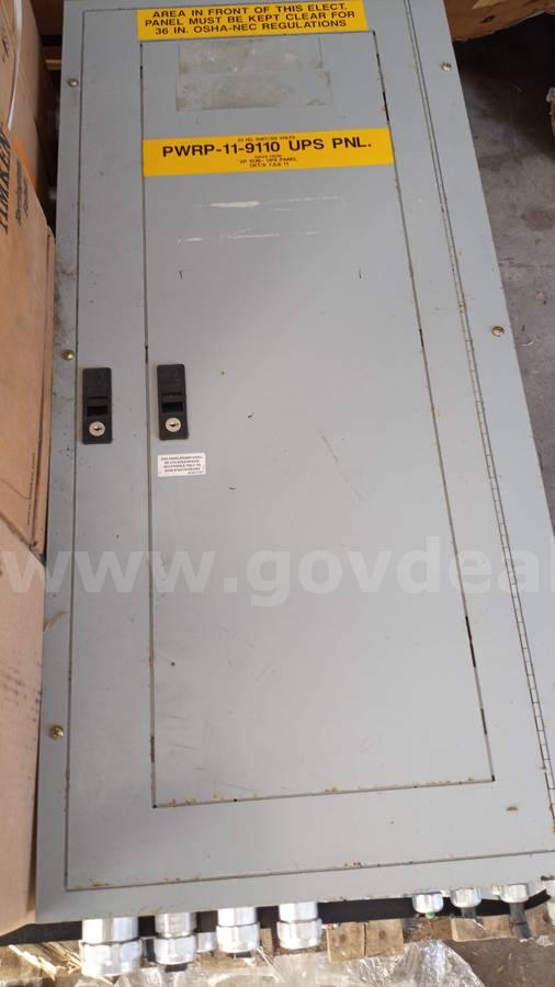 GENERAL ELECTRIC PANEL BOARD DEH40007 LOADED WITH CIRCUIT BREAKERS   Government Surplus Auction - Photo #4