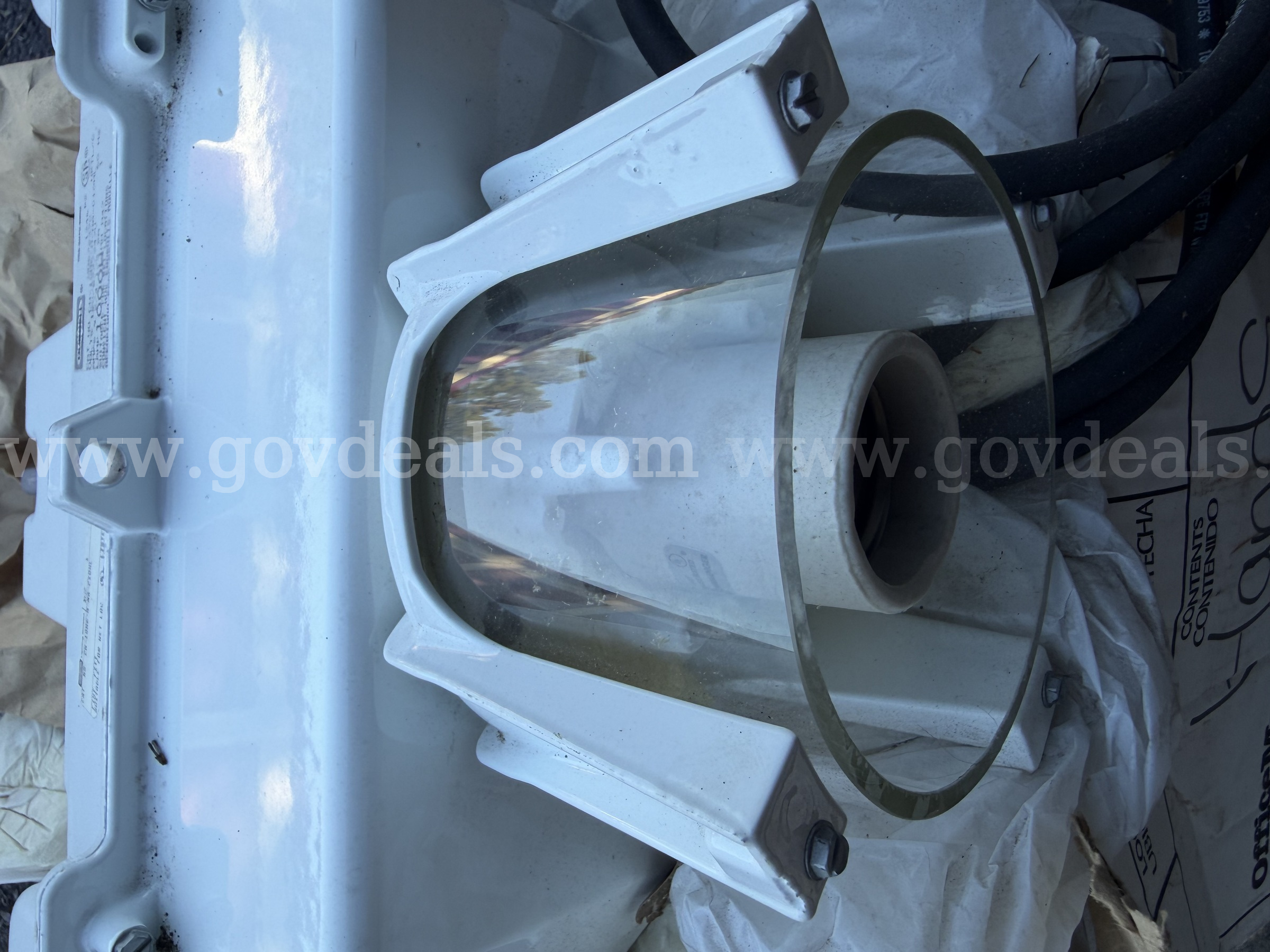 INDUSTRIAL HUBBEL LAMP 1000W MH M47 W0672370 NRTL/C CATALOG NO. CH-10H6-M-NA-C10HL NEVER USED *can ship*  1000W Government Surplus Auction - Photo #5