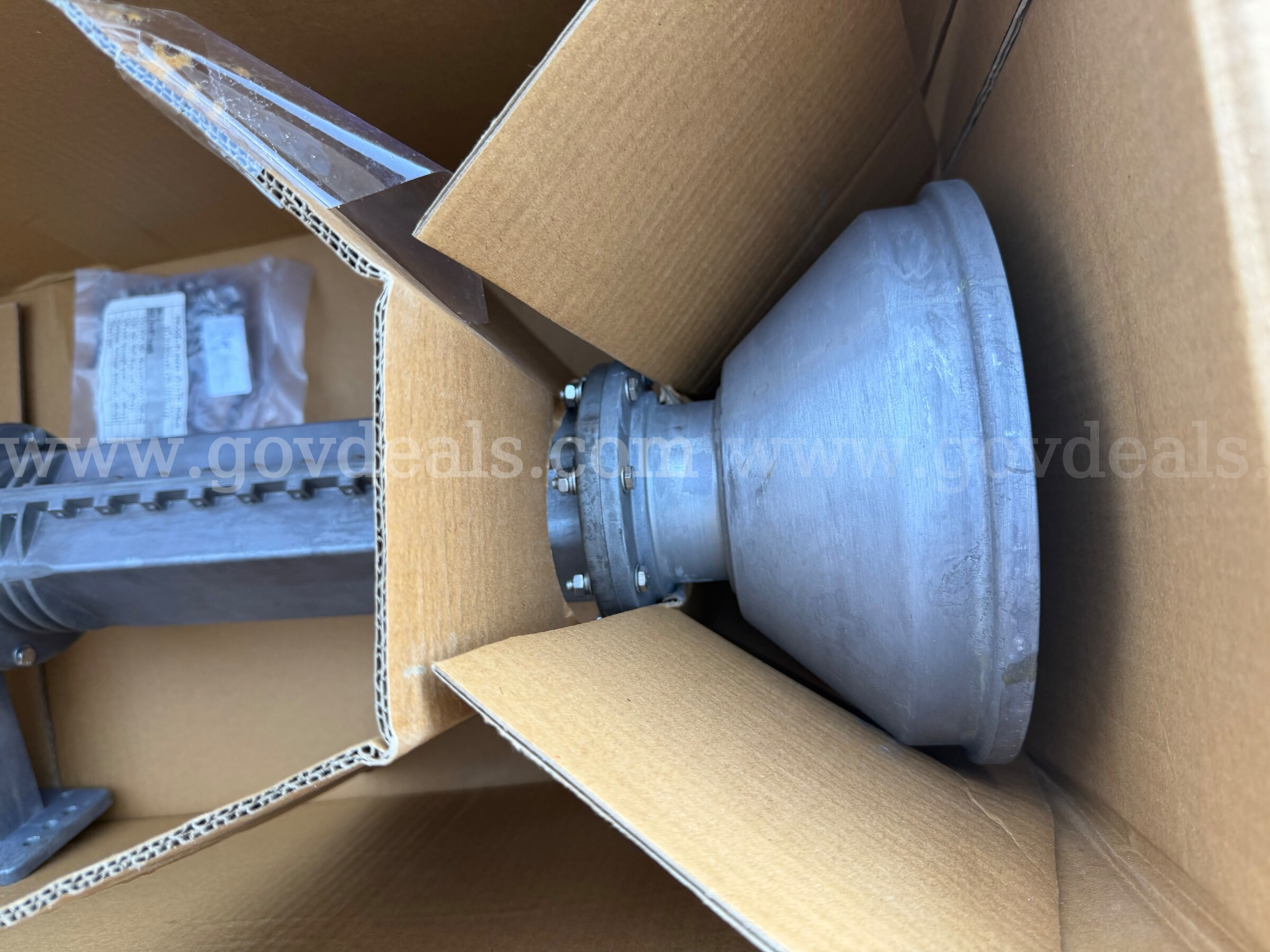 PRODELIN GENERAL DYNAMICS CIRCULAR C BAND 800 MHz TX/RX FEED 0800-1305 *WILL SHIP*  800 Government Surplus Auction - Photo #6