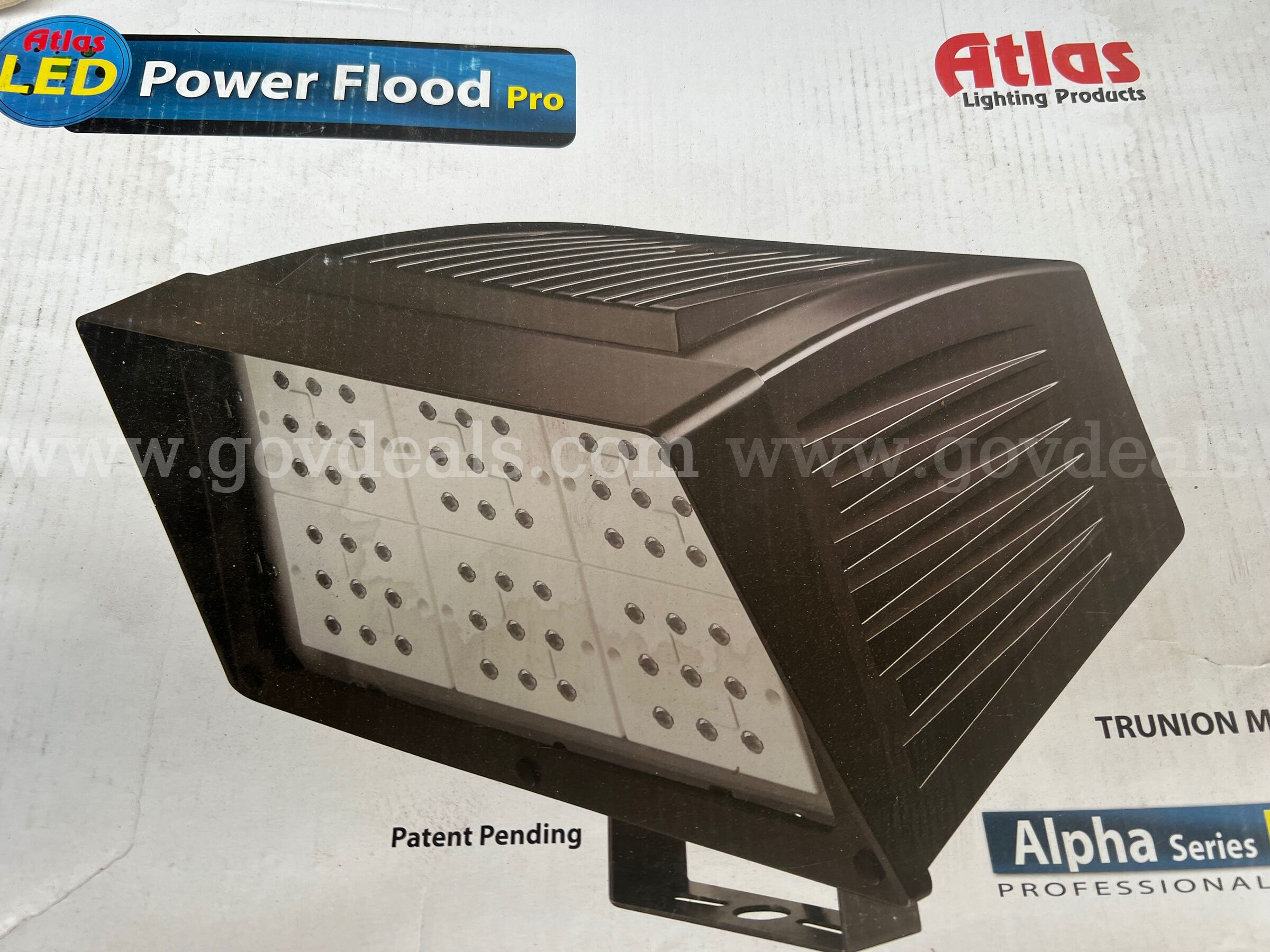 Atlas led light 480 v Model PFXL126LED4 126 W Alpha flood w/trunion 480 V *WILL SHIP*  480 Government Surplus Auction - Primary Photo
