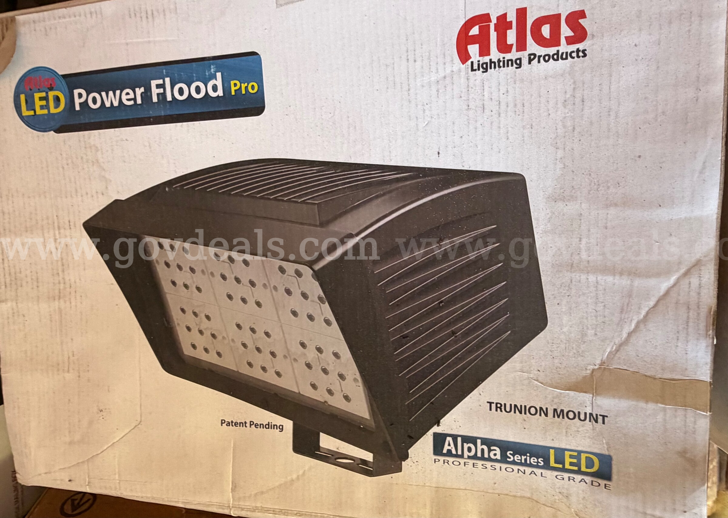 Atlas led light 480 v Model PFXL126LED4 126 W Alpha flood w/trunion 480 V *WILL SHIP*  480 Government Surplus Auction - Photo #2