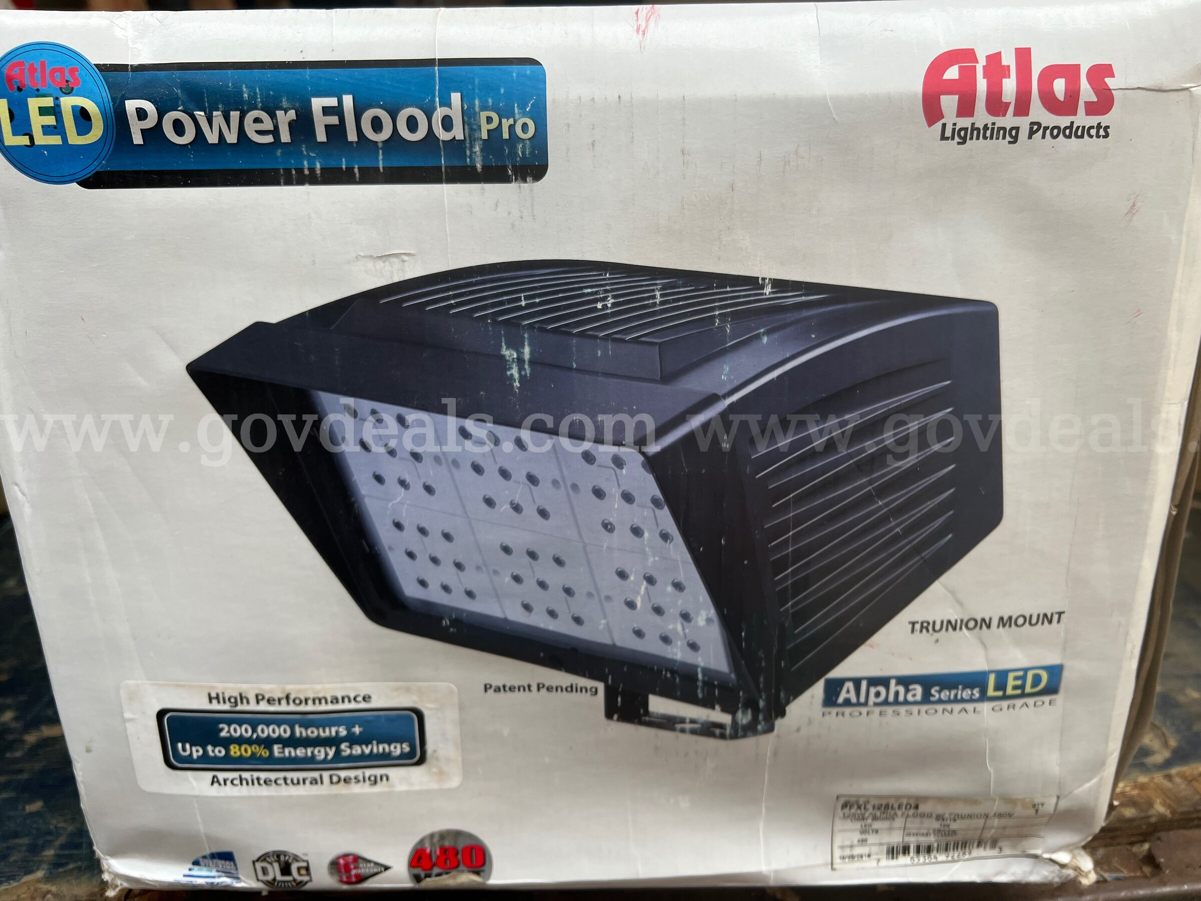 Atlas led light 480 v Model PFXL126LED4 126 W Alpha flood w/trunion 480 V *WILL SHIP*  480 Government Surplus Auction - Photo #4