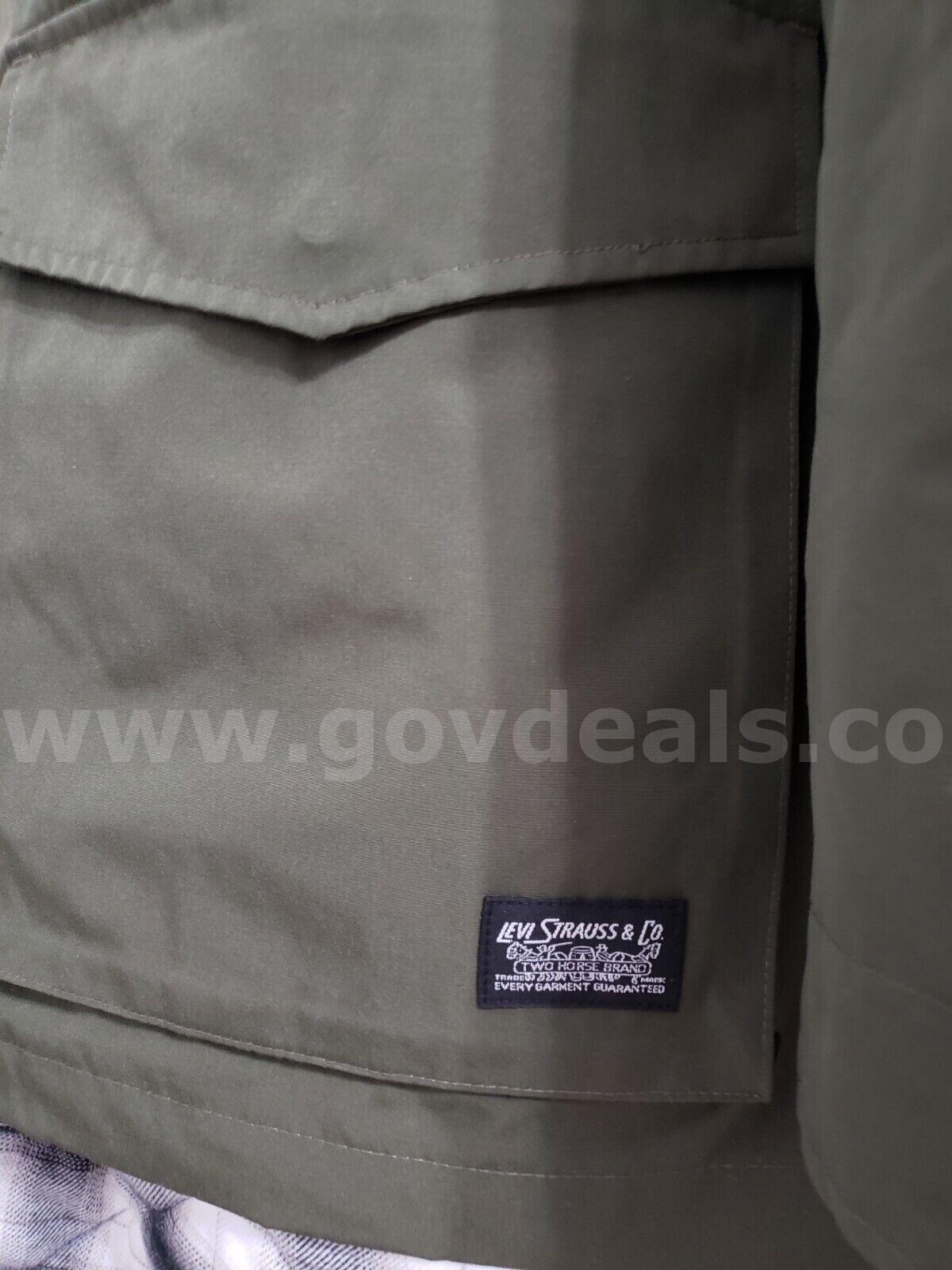 Levi's Men's Folsom Utility Jacket A07020001 Forest Night Green Size XL NWT $228   Government Surplus Auction - Photo #5