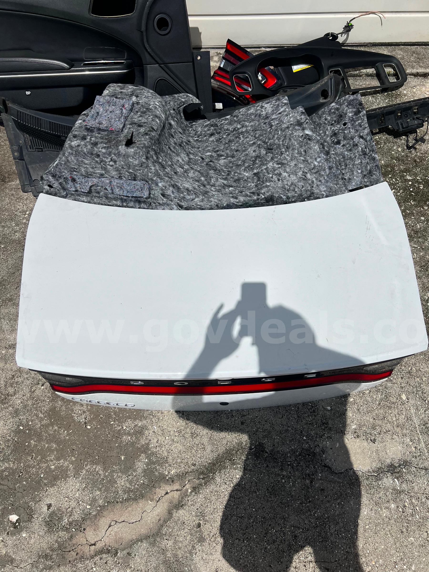 DODGE CHARGER COMPLETE TRUNK WITH TAILLIGHT FIT FOR CHARGER 2015-2024 Dodge CHARGER Government Surplus Auction - Photo #4