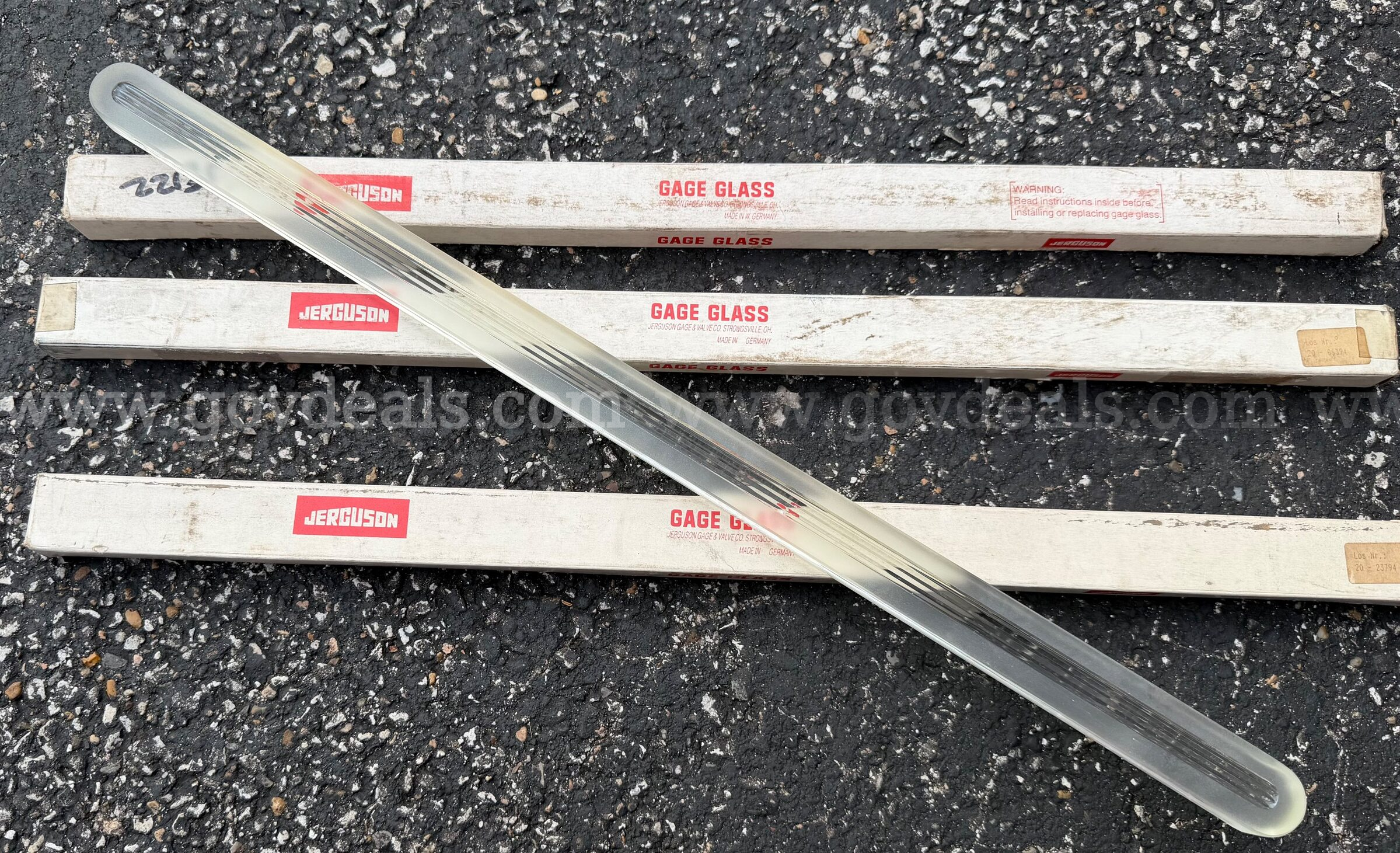 LOT OF 3 JERGUSON GAGE GLASS LOS NR.20-23794 MADE IN GERMANY NEW *WILL SHIP*   Government Surplus Auction - Photo #2