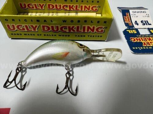 LOT OF ASSORTED LURES UGLY DUCKLING NO. 4 SIL SINKING (30 YEARS OLD) &ORKA+HOOKS *WILL SHIP*   Government Surplus Auction - Photo #5