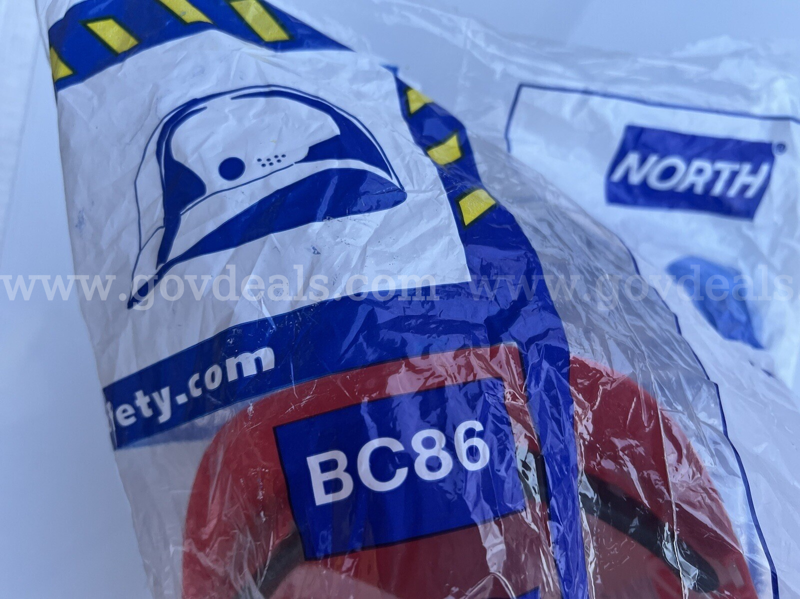 LOT OF 2 HARD HAT/Bump Caps - red safety bump cap NORTH SAFETY PRODUCTS BC89150000 NEW *WILL SHIP*   Government Surplus Auction - Photo #4