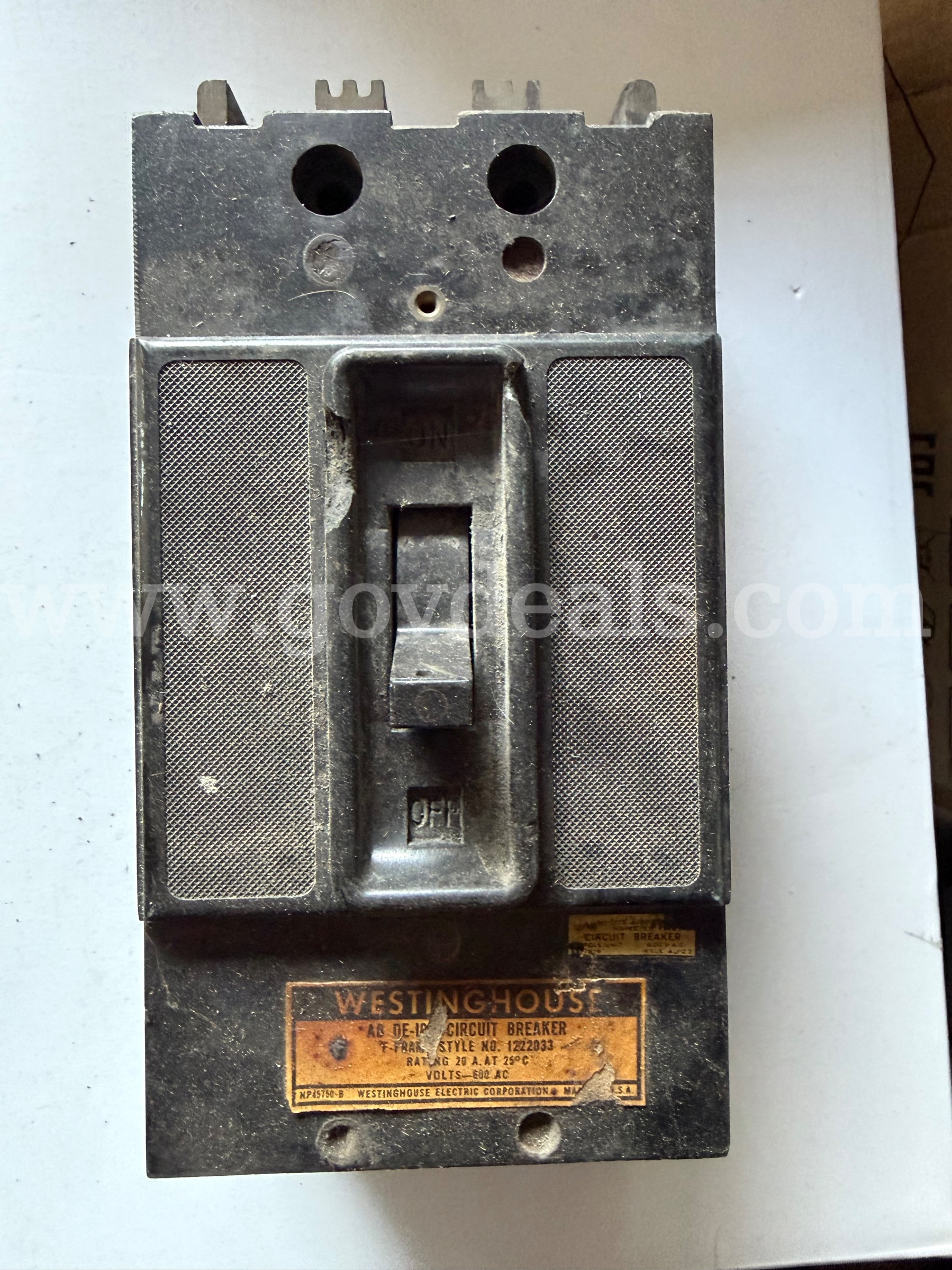 WESTINGHOUSE AC DE-ION 3 POLE CIRCUIT BREAKER 20A FRAME F STYLE NO.1222033 *WILL SHIP*   Government Surplus Auction - Primary Photo
