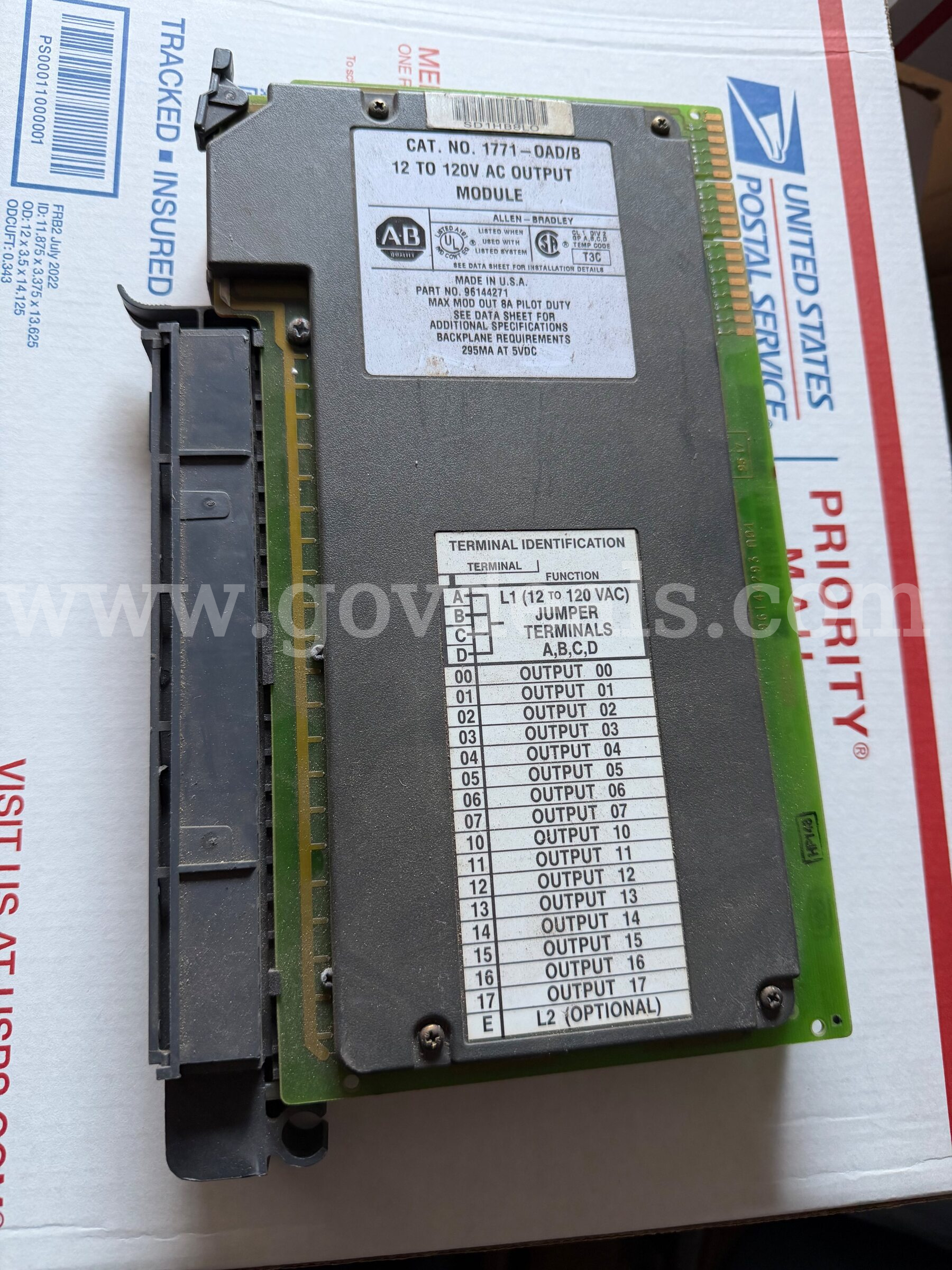 ALLEN-BRADLEY AB 12 TO 120V AC OUTPUT MODULE CAT.NO. 1771-OAD/B PART NO96144271*WILL SHIP* Caterpillar 120V Government Surplus Auction - Photo #3