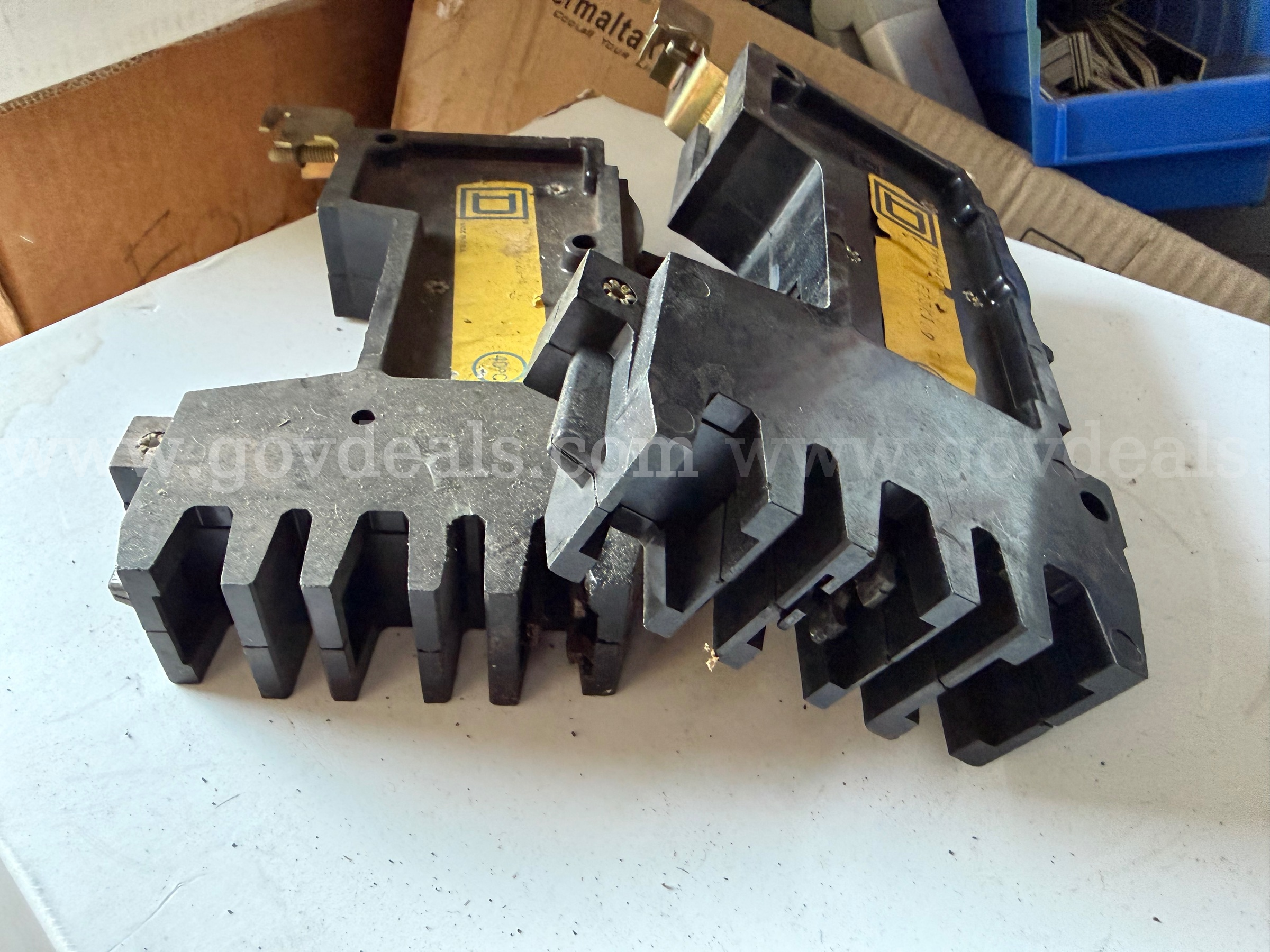 LOT OF 2 Square D FY-14020-A Circuit Breaker 20A 1P 277V FY 20 Amp 1 Pole 277 Volt  MADE IN USA *WILL SHIP*  277V Government Surplus Auction - Photo #6