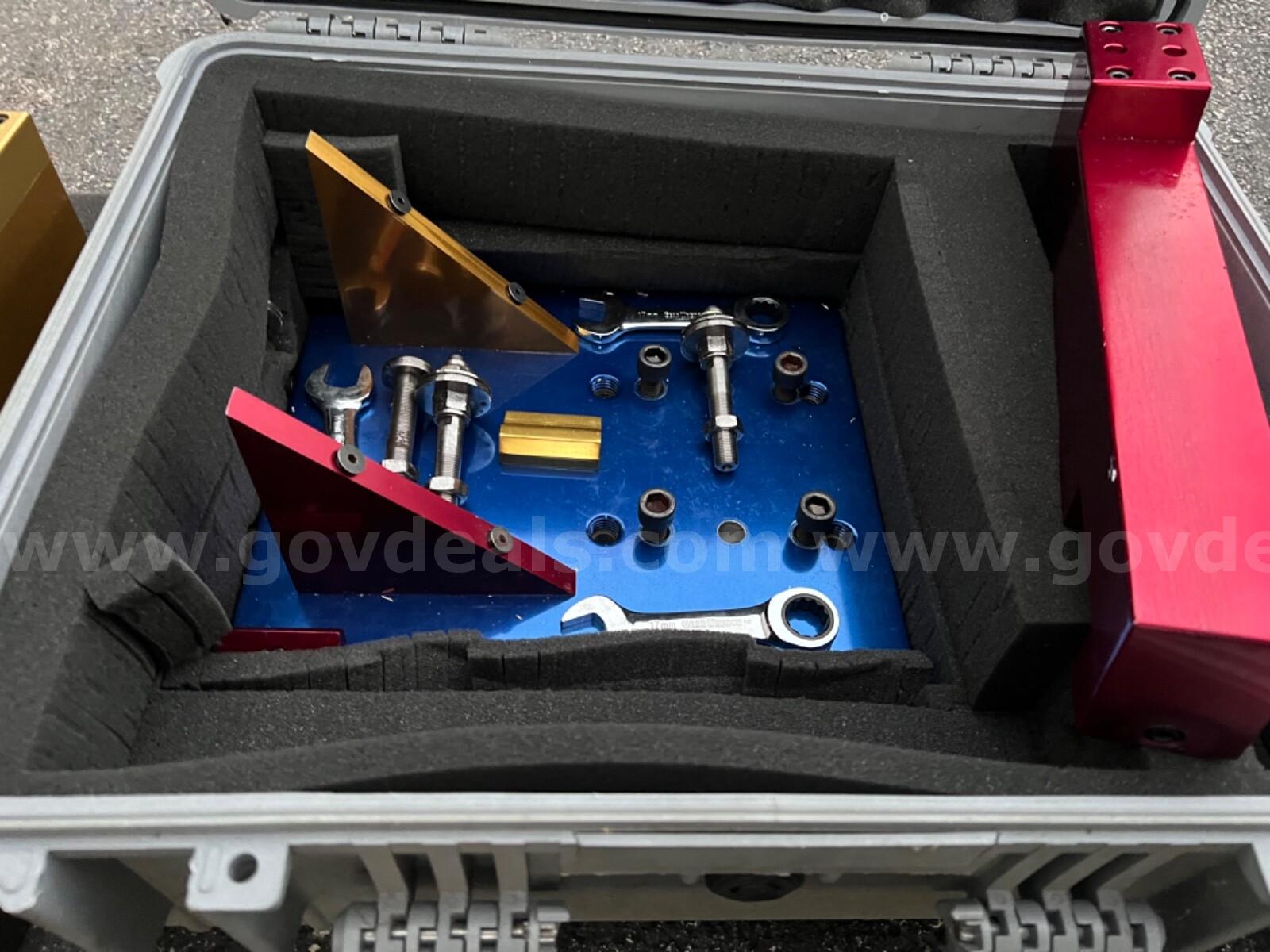 LASER BRACKETS TOOLS WITH PELICAN 1550 PROTECTOR TRANSPORTATION CASE *will ship* Case 1550 Government Surplus Auction - Photo #6