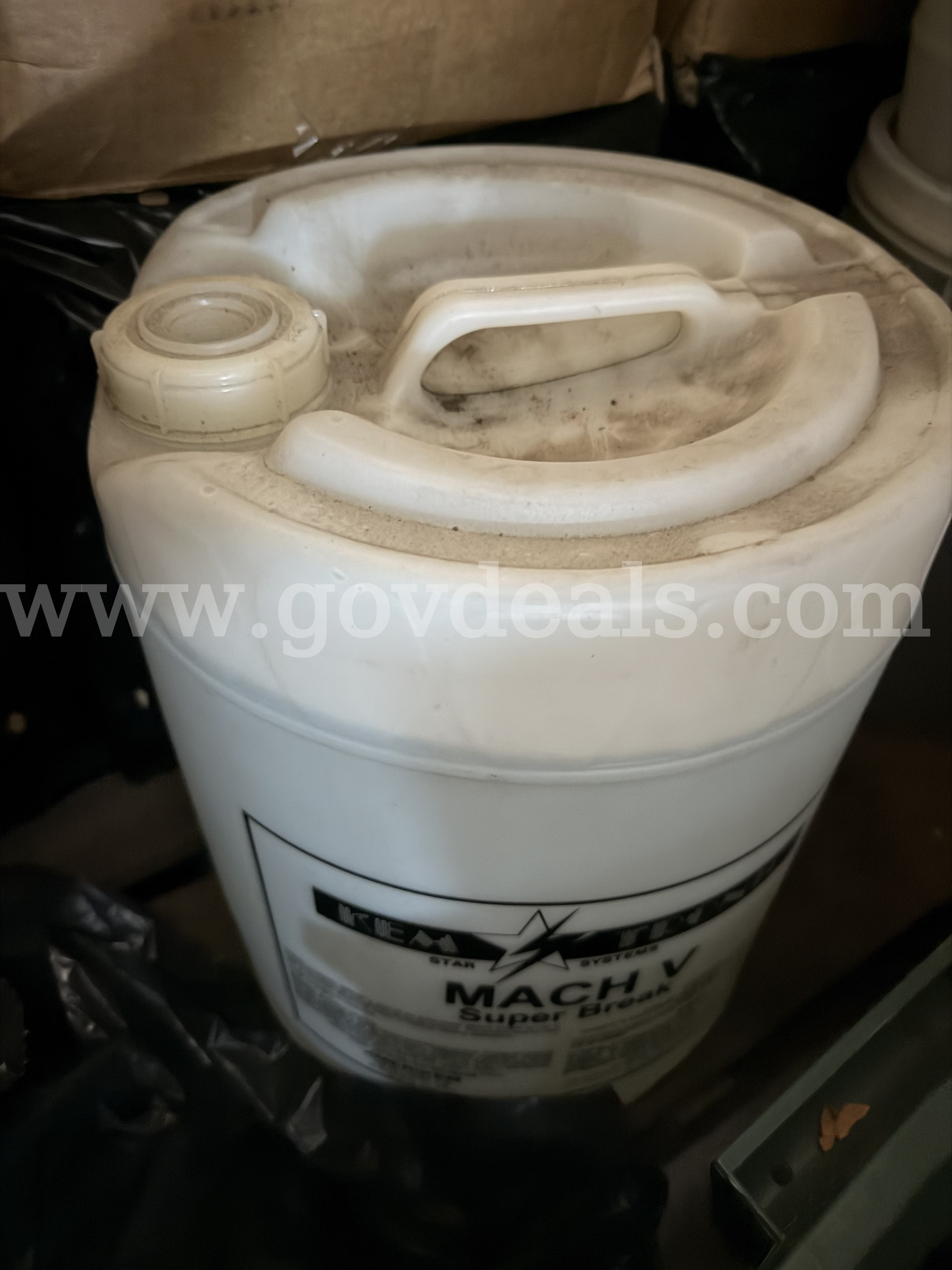 LAUNDRY LIQUID 5 GALLON COMMERCIAL PACK by AMERIKEM LABORATORIES KEM TRONIC STAR SYSTEMS MACH V SUPER BREAK   Government Surplus Auction - Primary Photo