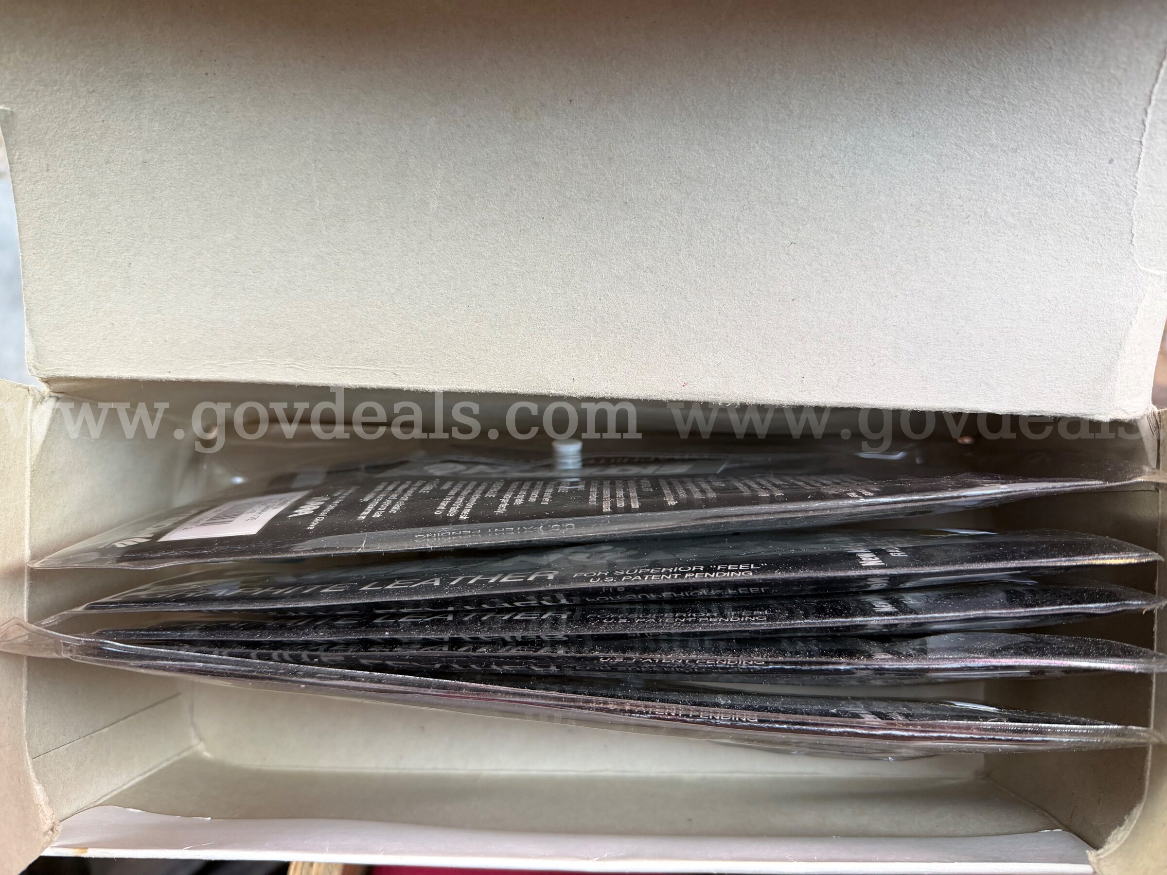 Lot of 5 Ektelon gloves RACQUETBALL GLOVES ARC 2 GRAPHITE BLACK COLOR * will ship*   Government Surplus Auction - Photo #4