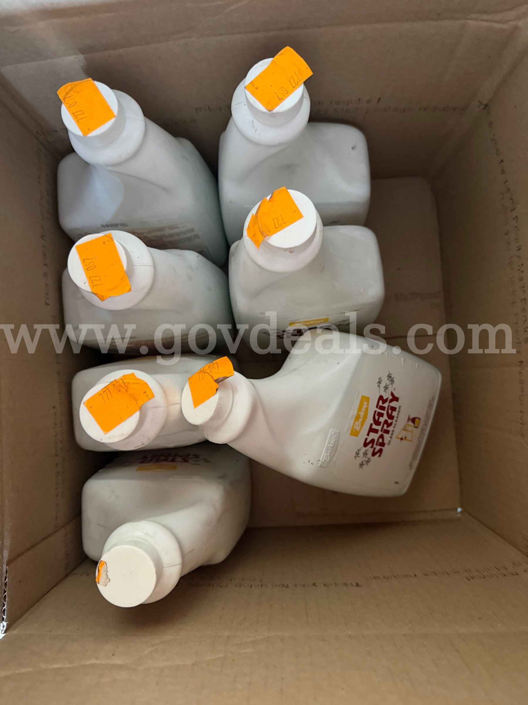 LOT OF 7 Buckeye® Star Spray™ Concentrated Glass Cleaner 1U.S.QUART/946 ml /PER BOTTLE  946 Government Surplus Auction - Photo #5