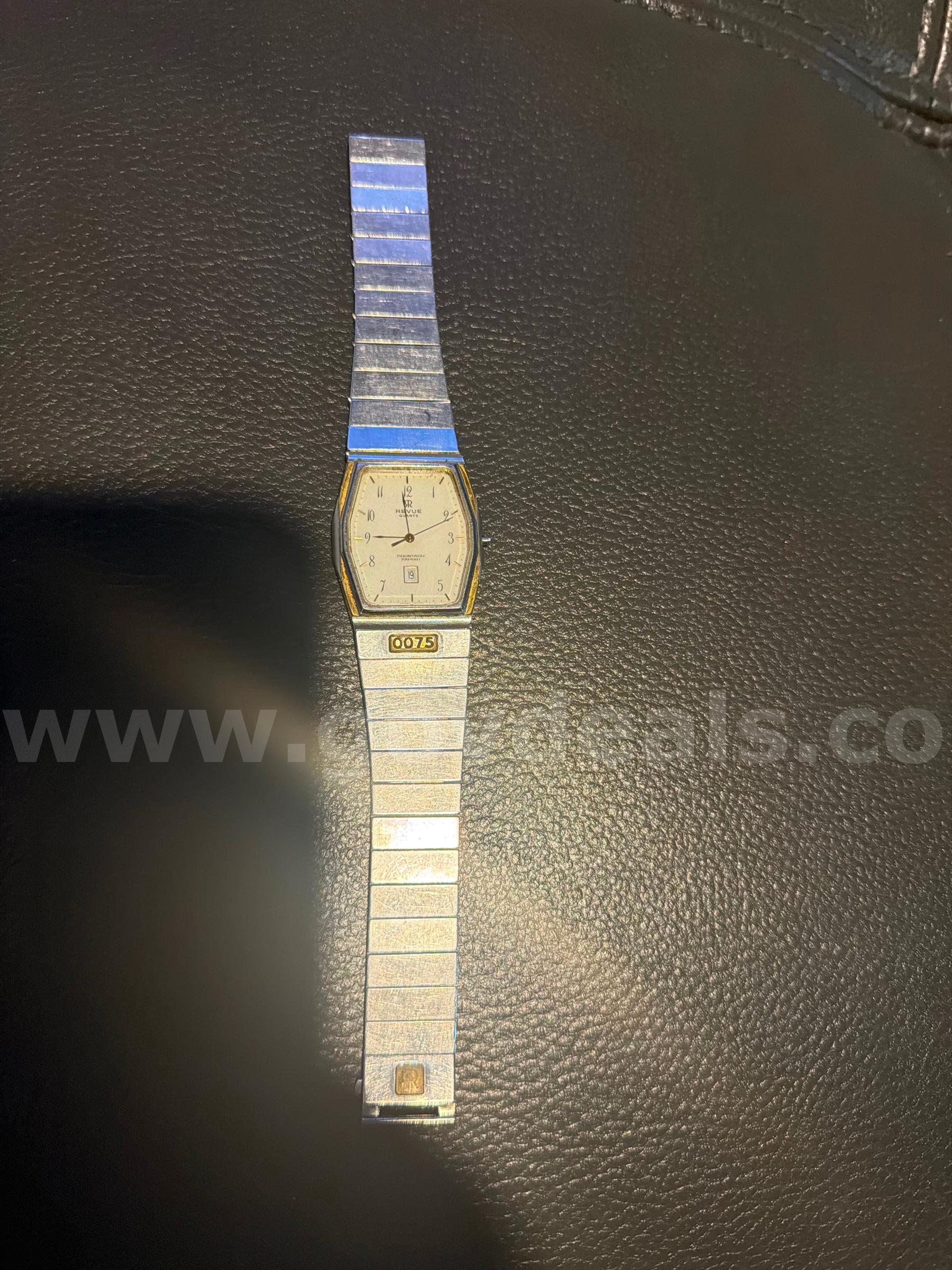 Vintage Watch REVUE QUARTZ COUNTACH SAPHIR SERIAL NUMBER 0075 *WILL SHIP*  0075 Government Surplus Auction - Primary Photo